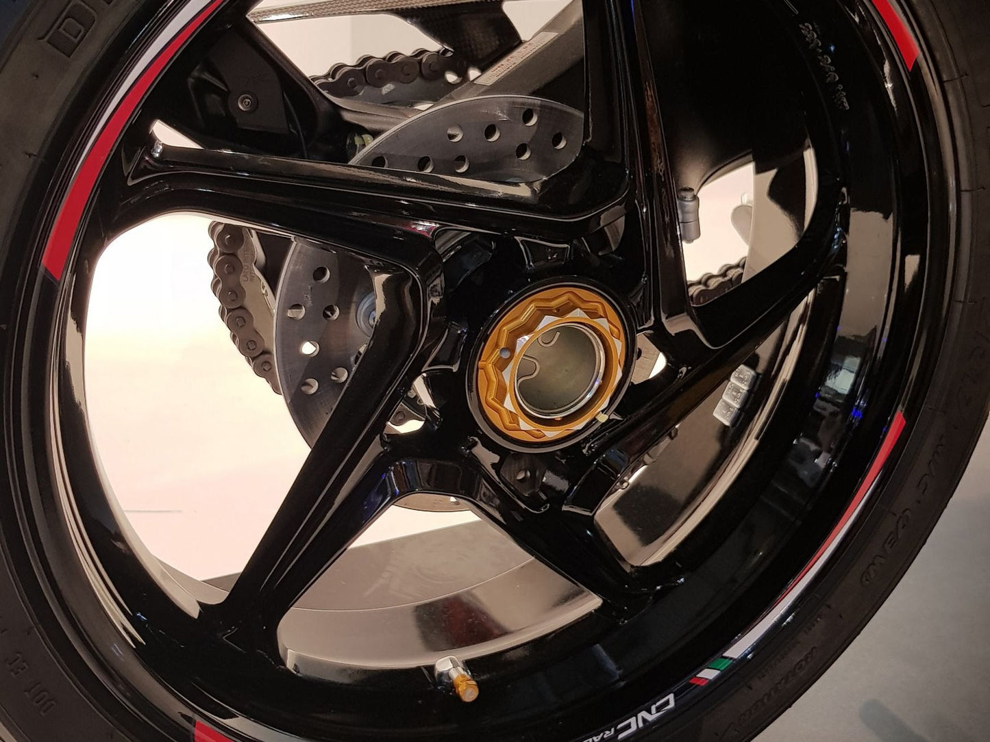 DA504 - CNC RACING MV Agusta Rear Wheel Nut bi-color (right) – Accessories in the Motoraider Motorcycle Aftermarket Accessories and Parts Online Shop