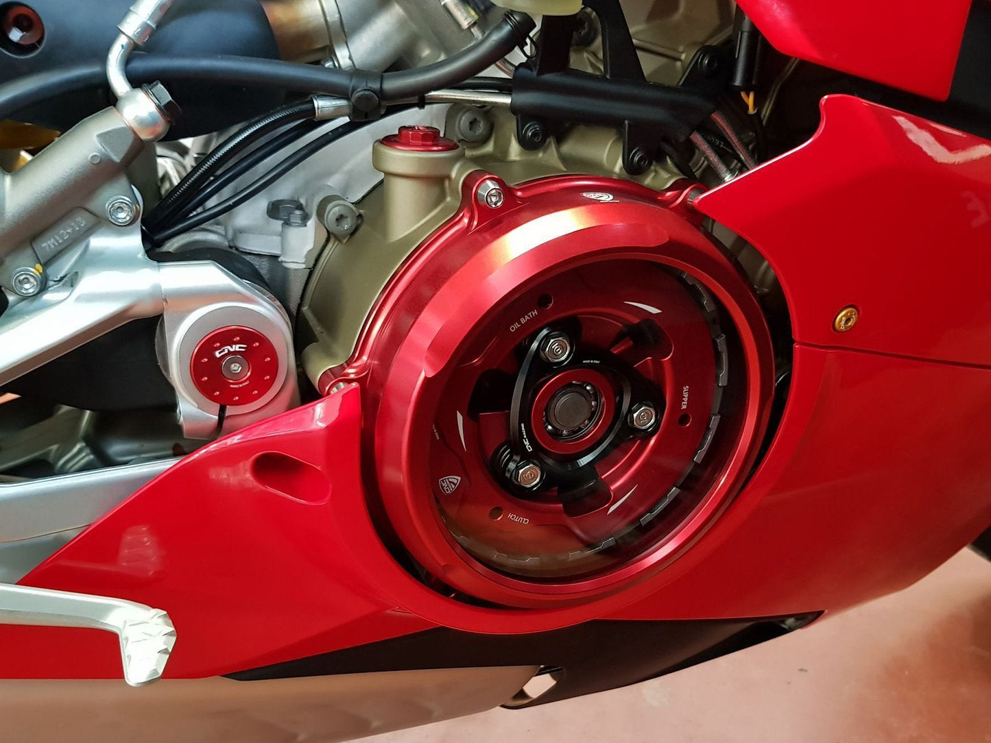 CA210 - CNC RACING Ducati Panigale V4 (2018+) Oil Bath Clear Clutch Cover – Accessories in the Motoraider Motorcycle Aftermarket Accessories and Parts Online Shop