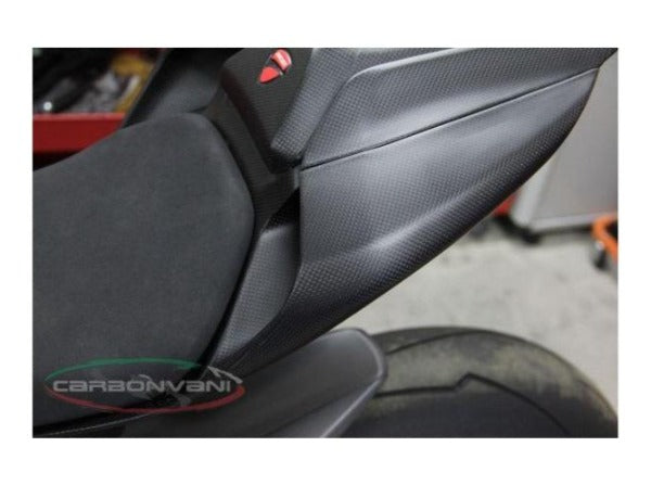 CARBONVANI Ducati Panigale 959 / 1299 Carbon Tail Side Panel (left) – Accessories in the 2WheelsHero Motorcycle Aftermarket Accessories and Parts Online Shop