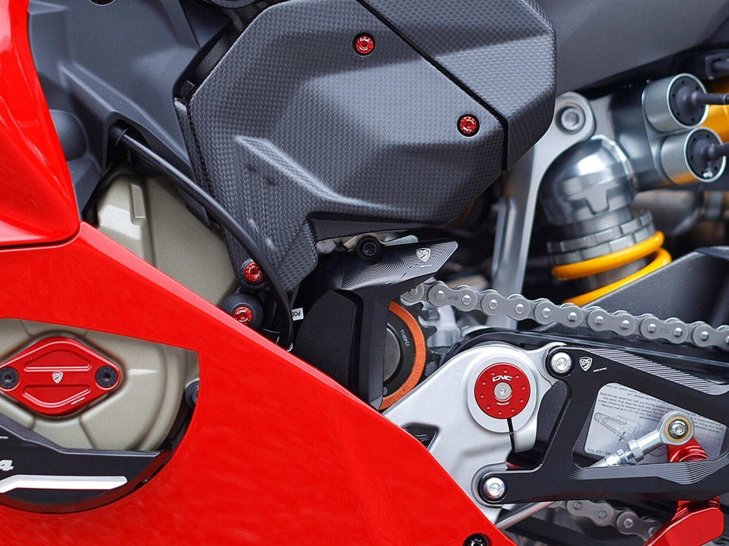CNC RACING CP178 Ducati Panigale / Streetfighter V4 (2025+) Front Sprocket Cover – Accessories in the Motoraider Motorcycle Aftermarket Accessories and Parts Online Shop