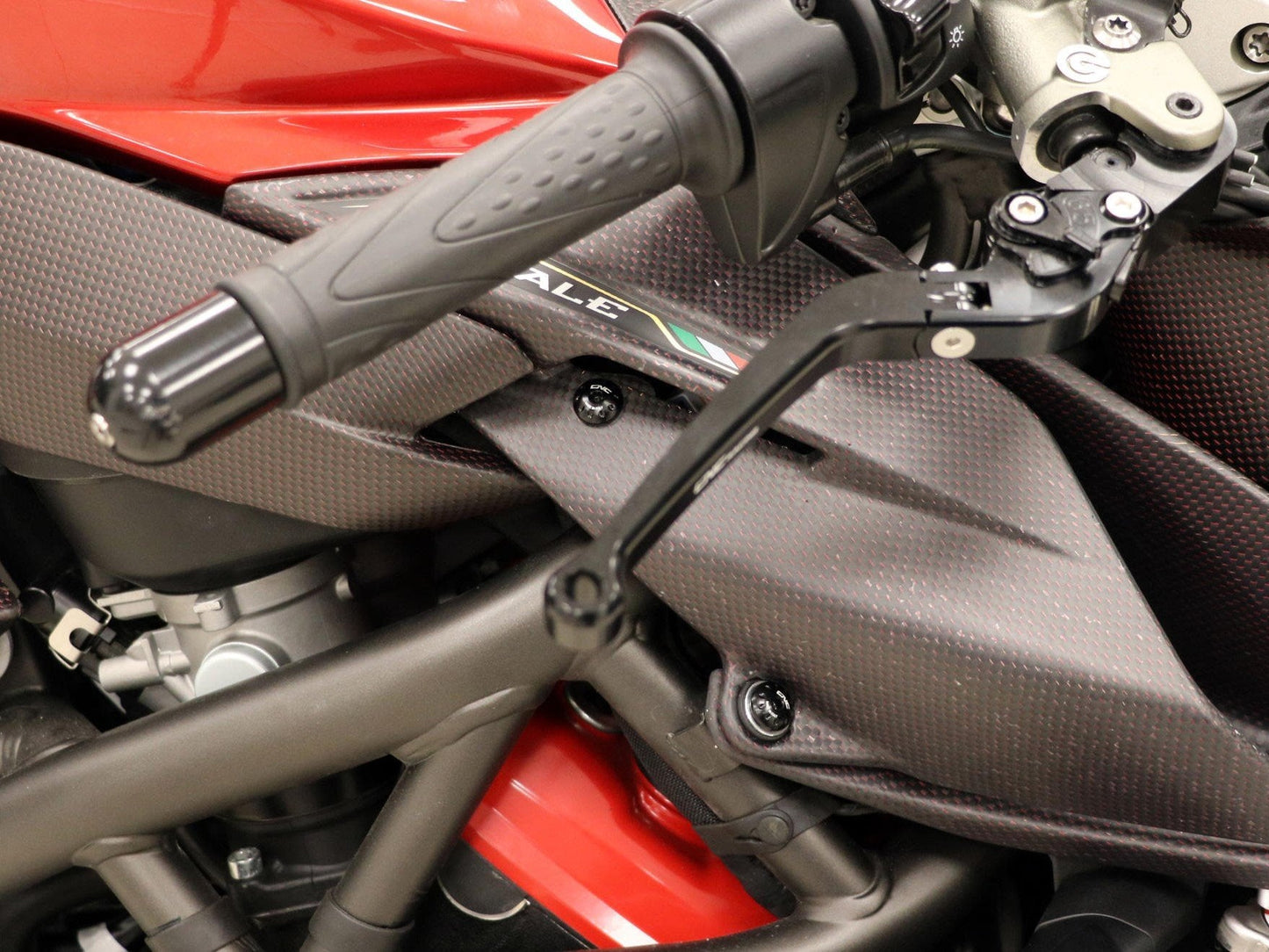 KV461 - CNC RACING MV Agusta Brutale 1000 RR Airbox Intake Screws – Accessories in the Motoraider Motorcycle Aftermarket Accessories and Parts Online Shop