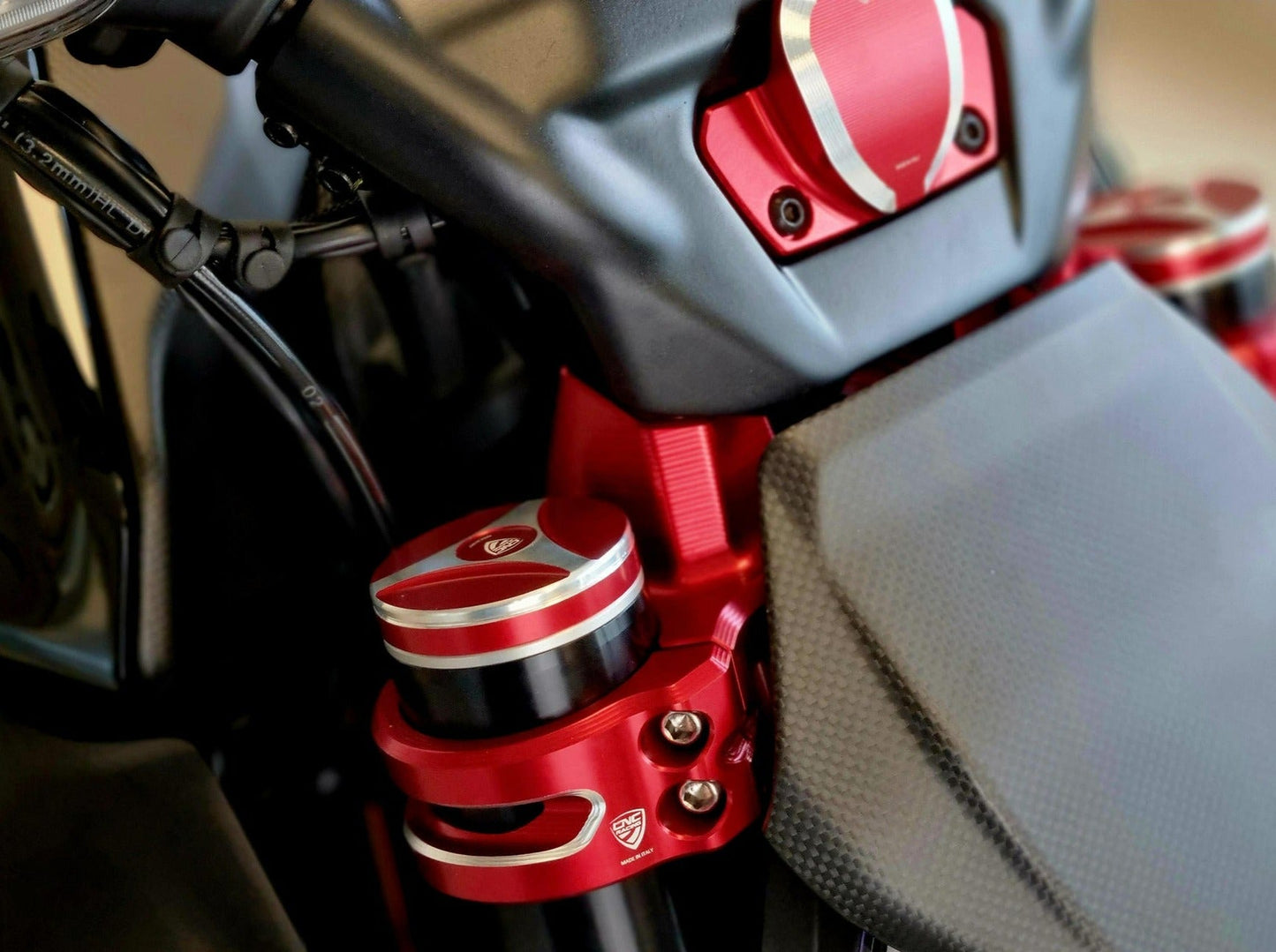PST20 - CNC RACING Ducati Diavel V4 (2023+) Triple Clamps Top Yoke – Accessories in the Motoraider Motorcycle Aftermarket Accessories and Parts Online Shop