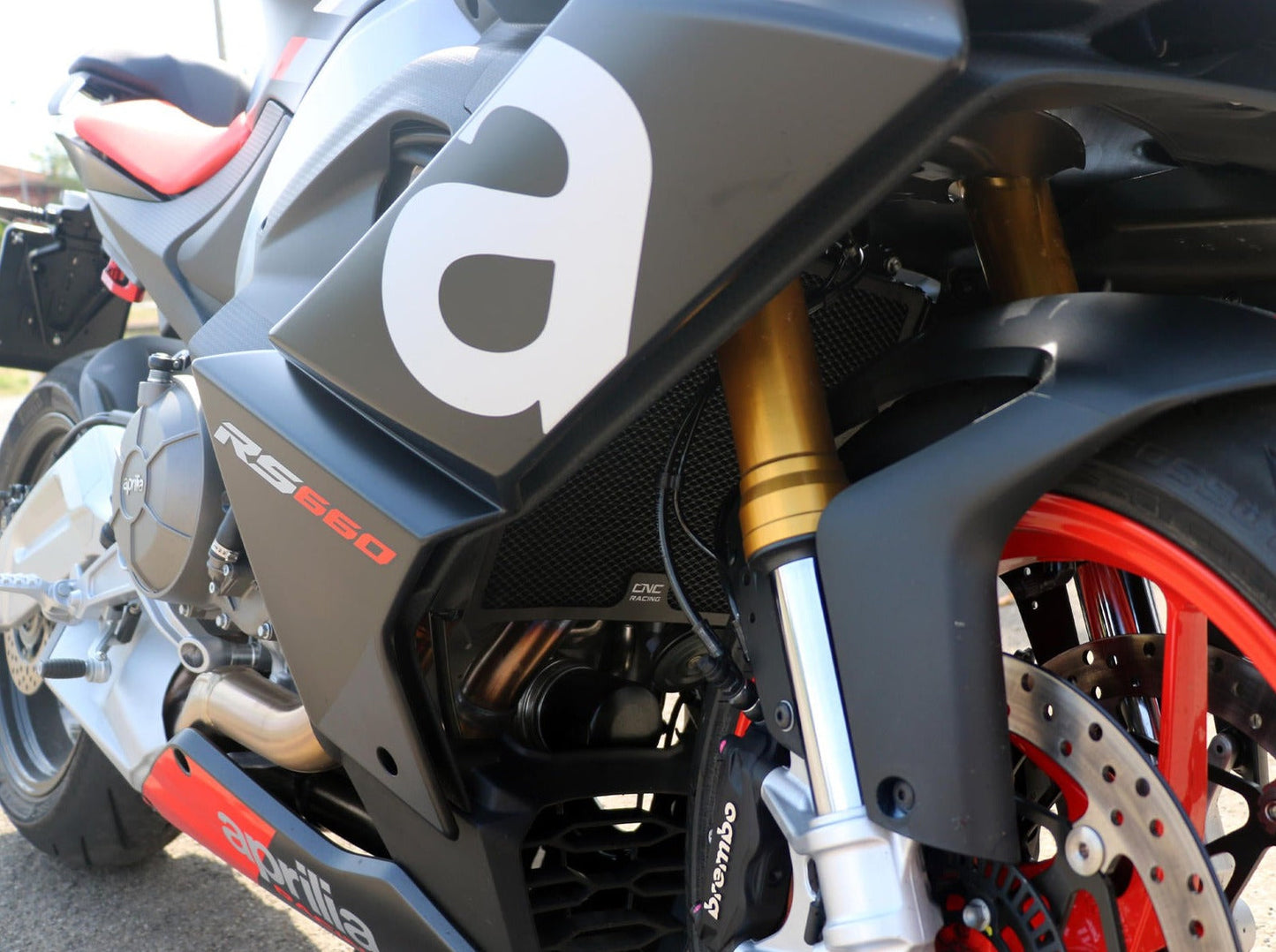 RA068 - CNC RACING Aprilia RS 660 / Tuono (2020+) Radiator Guard – Accessories in the Motoraider Motorcycle Aftermarket Accessories and Parts Online Shop