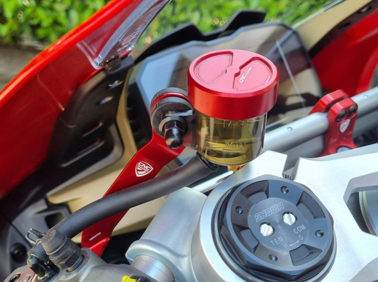 SEA17 - CNC RACING Ducati Panigale V4 (18/24) Front Fluid Tanks Brackets Kit – Accessories in the Motoraider Motorcycle Aftermarket Accessories and Parts Online Shop
