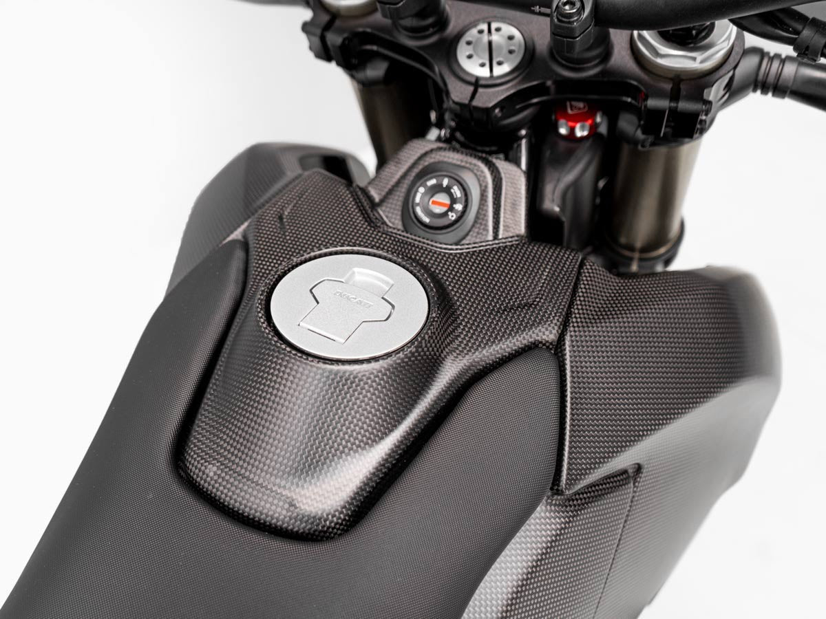 CRB152O - DUCABIKE Ducati Hypermotard 698 Mono / RVE (2024+) Carbon Fuel Tank Cover – Accessories in the Motoraider Motorcycle Aftermarket Accessories and Parts Online Shop