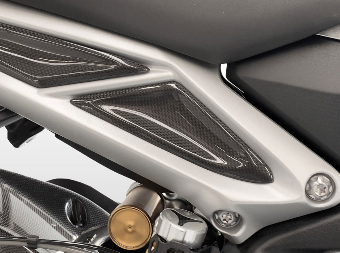 CRB91L - DBK Triumph Street Triple 765 S / R / RS (2017+) Glossy Carbon Side Covers – Accessories in the Motoraider Motorcycle Aftermarket Accessories and Parts Online Shop