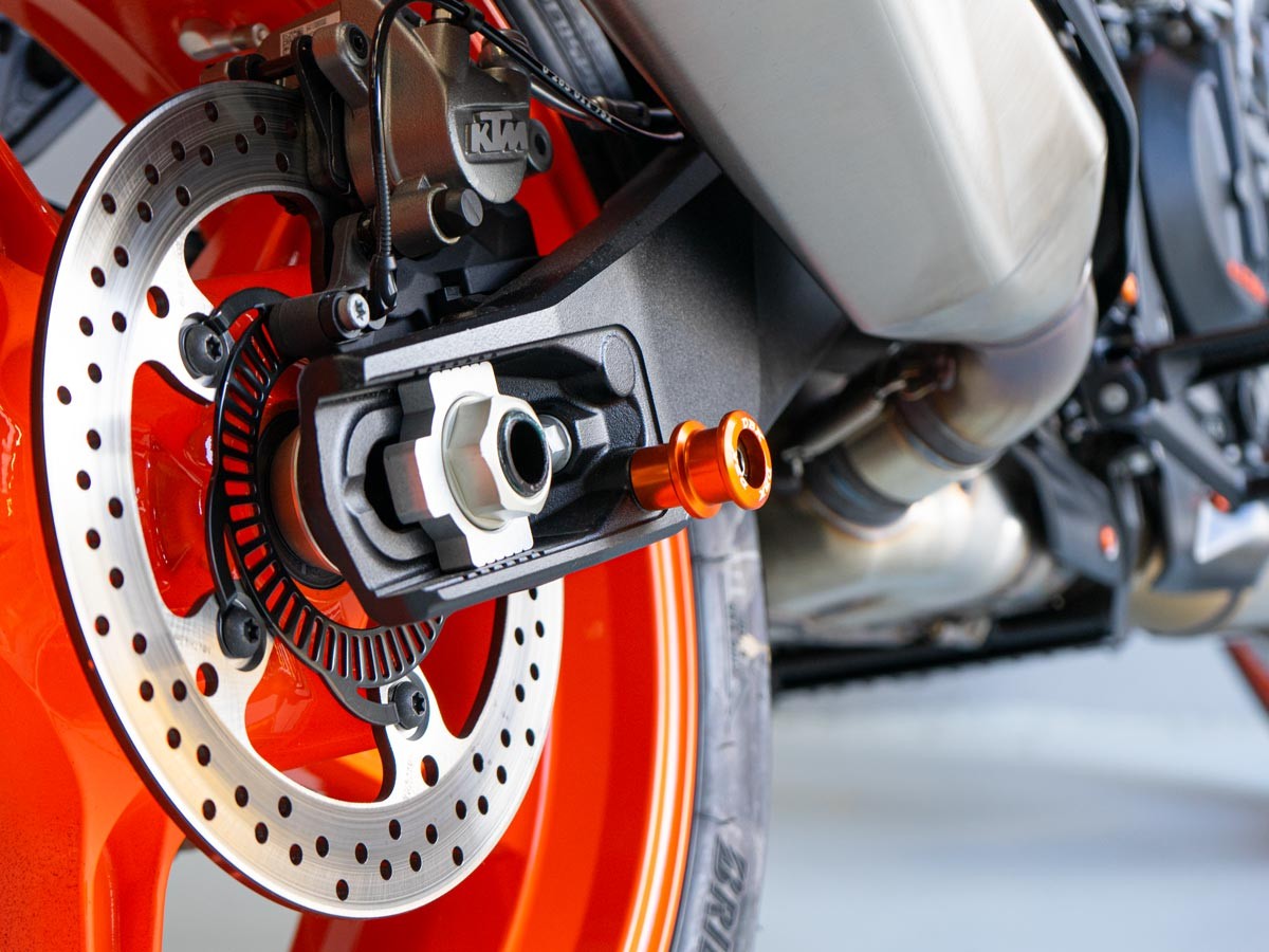 SCP05 - DBK KTM 990 Duke (2024+) Rear Stand Support Kit – Accessories in the Motoraider Motorcycle Aftermarket Accessories and Parts Online Shop
