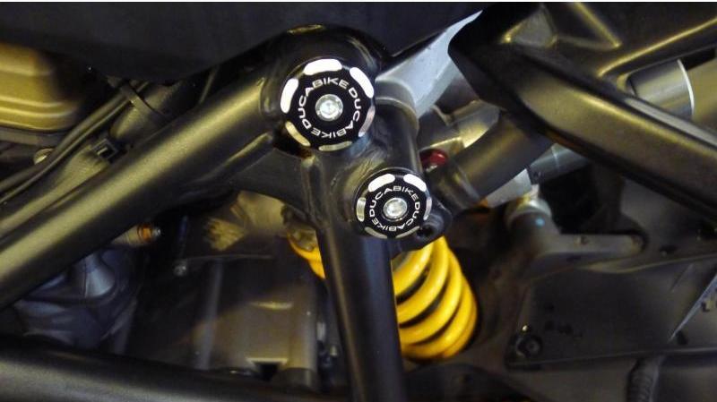 TTSF02 - DUCABIKE Ducati Streetfighter Frame Plugs (bi-color) – Accessories in the Motoraider Motorcycle Aftermarket Accessories and Parts Online Shop