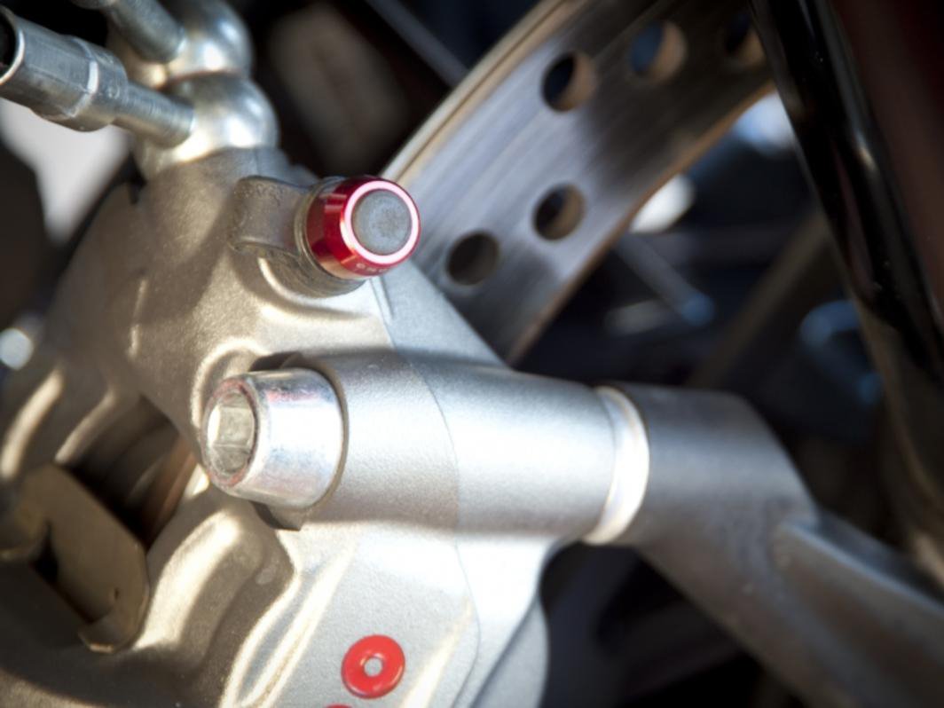 KS250 - CNC RACING Universal Billet Bleed Calve Cover kit for Brembo – Accessories in the Motoraider Motorcycle Aftermarket Accessories and Parts Online Shop