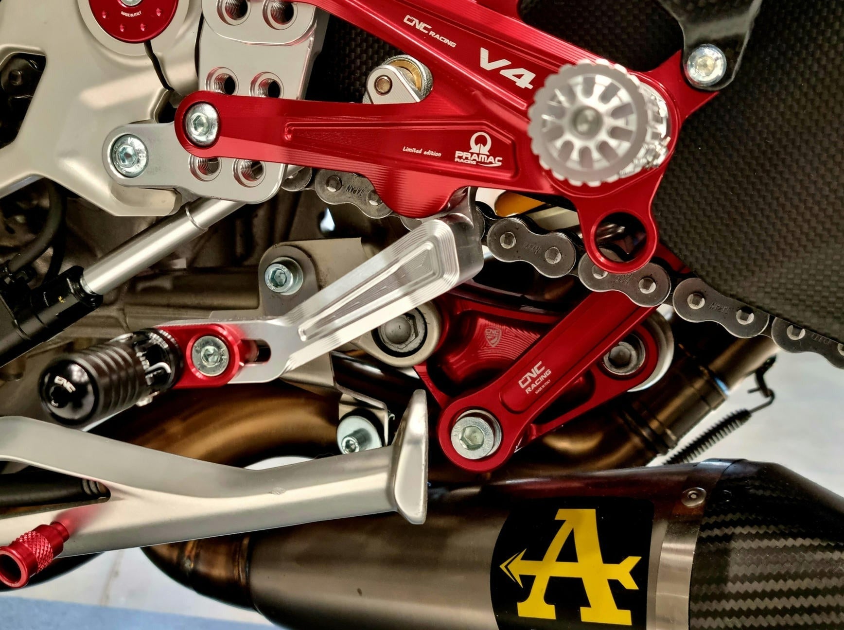 AP004 - CNC RACING Ducati Panigale V4 / Streetfighter V4 (18/24) Rear Suspension Rocker Arm – Accessories in the Motoraider Motorcycle Aftermarket Accessories and Parts Online Shop