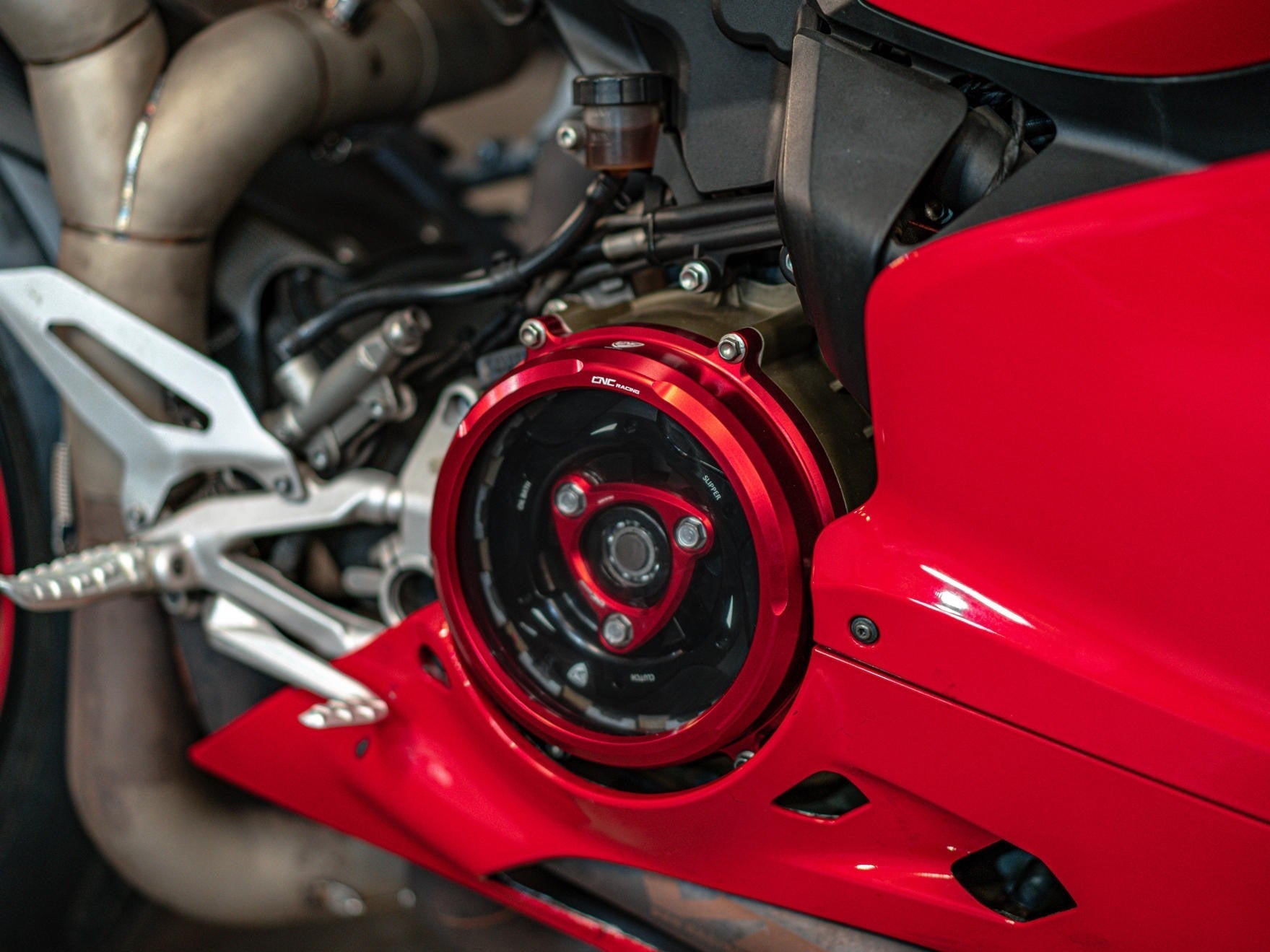 CA200 - CNC RACING Ducati Panigale 959 / 1299 / 1199 (12/19) Clear Clutch Cover – Accessories in the Motoraider Motorcycle Aftermarket Accessories and Parts Online Shop