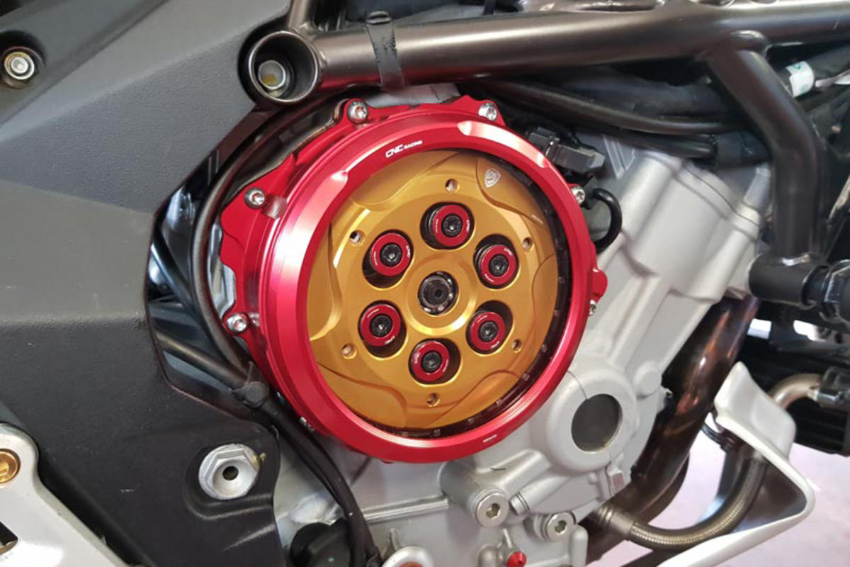 CA300 - CNC RACING MV Agusta Oil Bath Clear Clutch Cover (hydraulic control) – Accessories in the Motoraider Motorcycle Aftermarket Accessories and Parts Online Shop