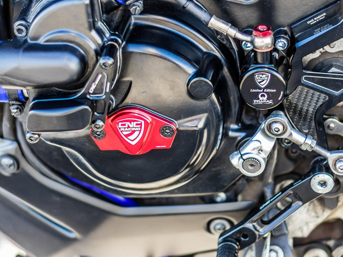 CF260 - CNC RACING Ducati Timing Inspection Cover – Accessories in the Motoraider Motorcycle Aftermarket Accessories and Parts Online Shop