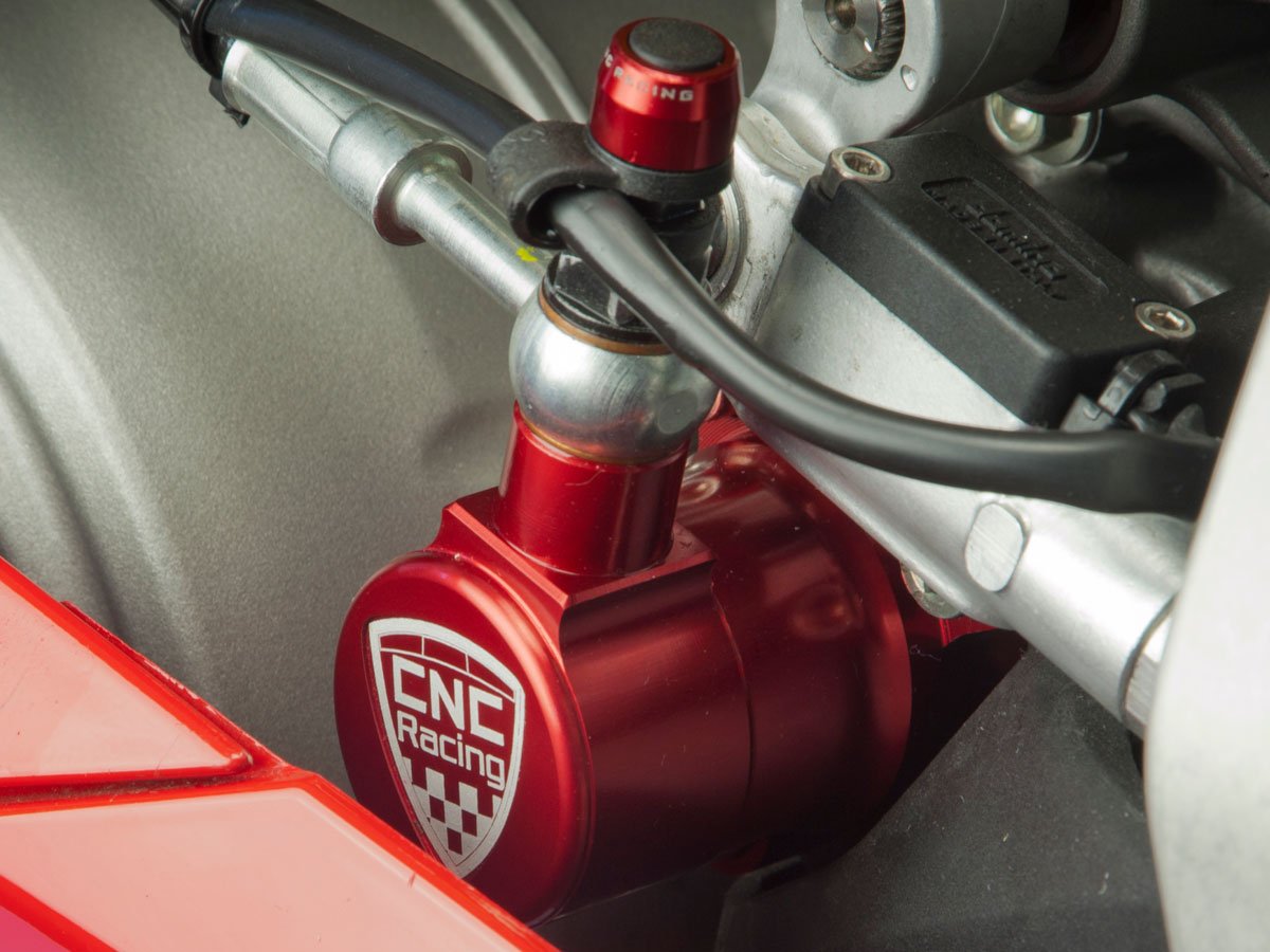 AF286 - CNC RACING Ducati Panigale Clutch Slave Cylinder (Ø 28 mm) – Accessories in the Motoraider Motorcycle Aftermarket Accessories and Parts Online Shop