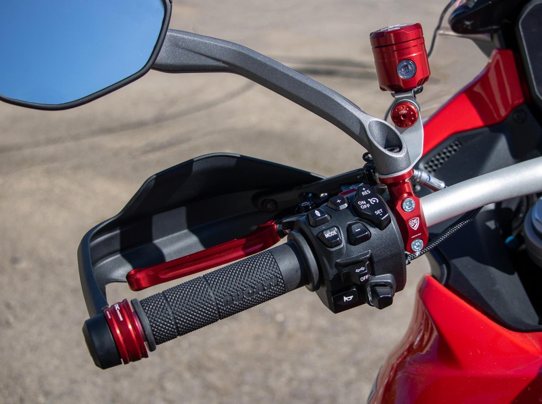 CM240 - CNC RACING Ducati Hypermotard 698 Mono (2024+) Handlebar End Weights – Accessories in the Motoraider Motorcycle Aftermarket Accessories and Parts Online Shop
