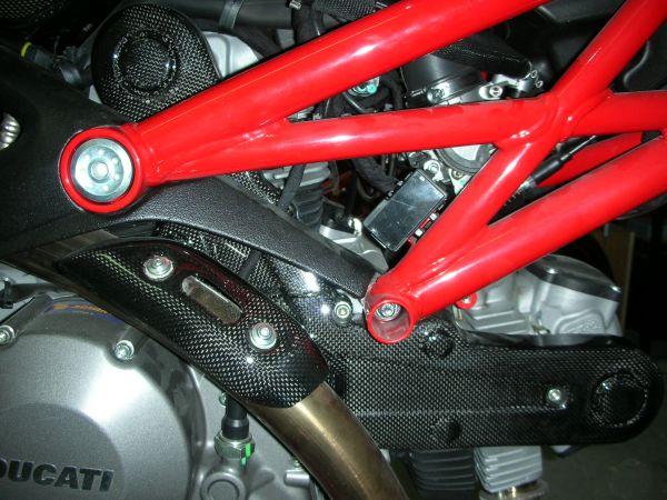 CARBONVANI Ducati Monster 696/796/1100 Carbon Exhaust Pipe Heat Guard – Accessories in the 2WheelsHero Motorcycle Aftermarket Accessories and Parts Online Shop