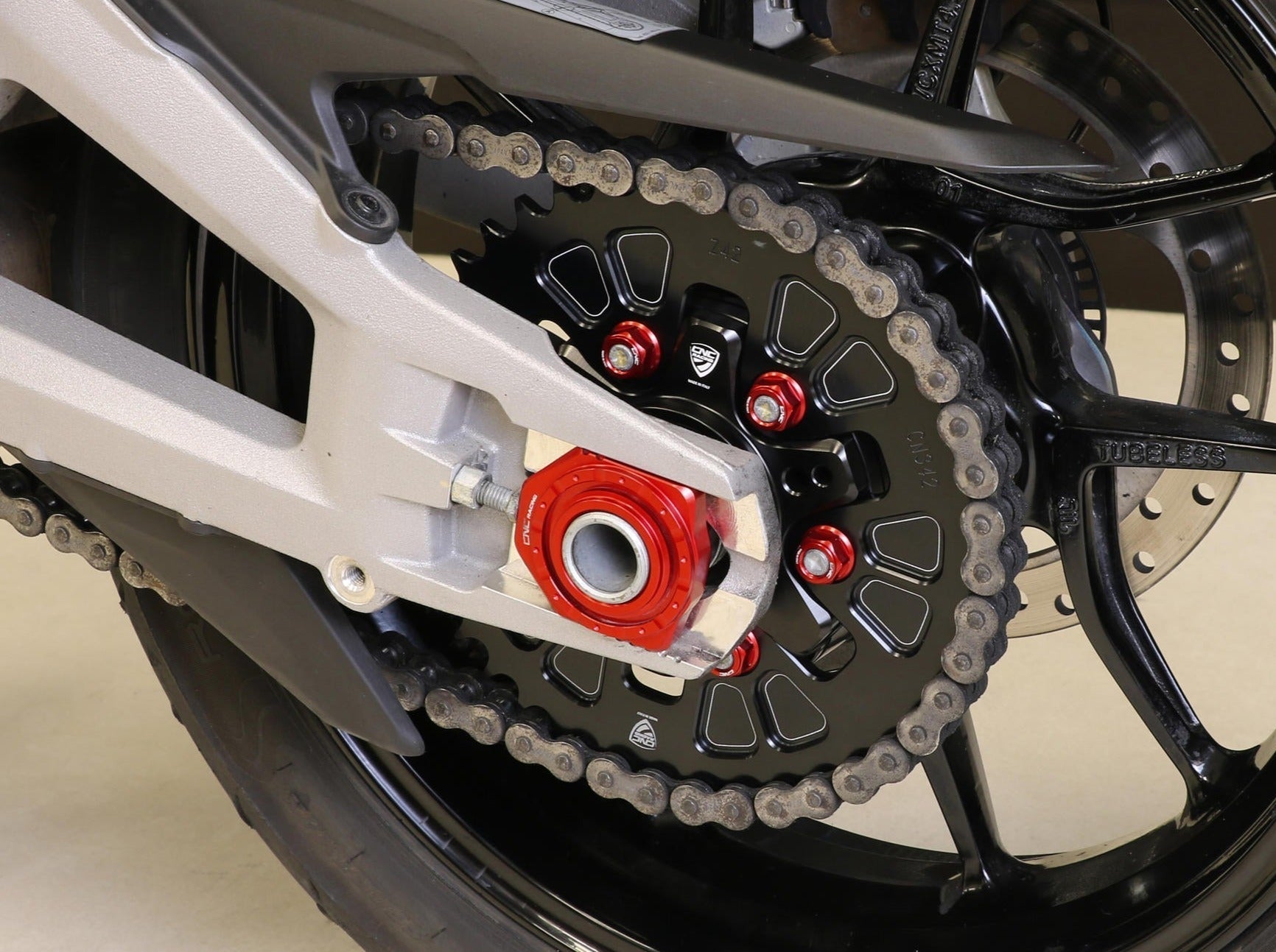 FC250 - CNC RACING Ducati Multistrada V4 (2021+) Rear Sprocket Flange + Gear Ring – Accessories in the Motoraider Motorcycle Aftermarket Accessories and Parts Online Shop