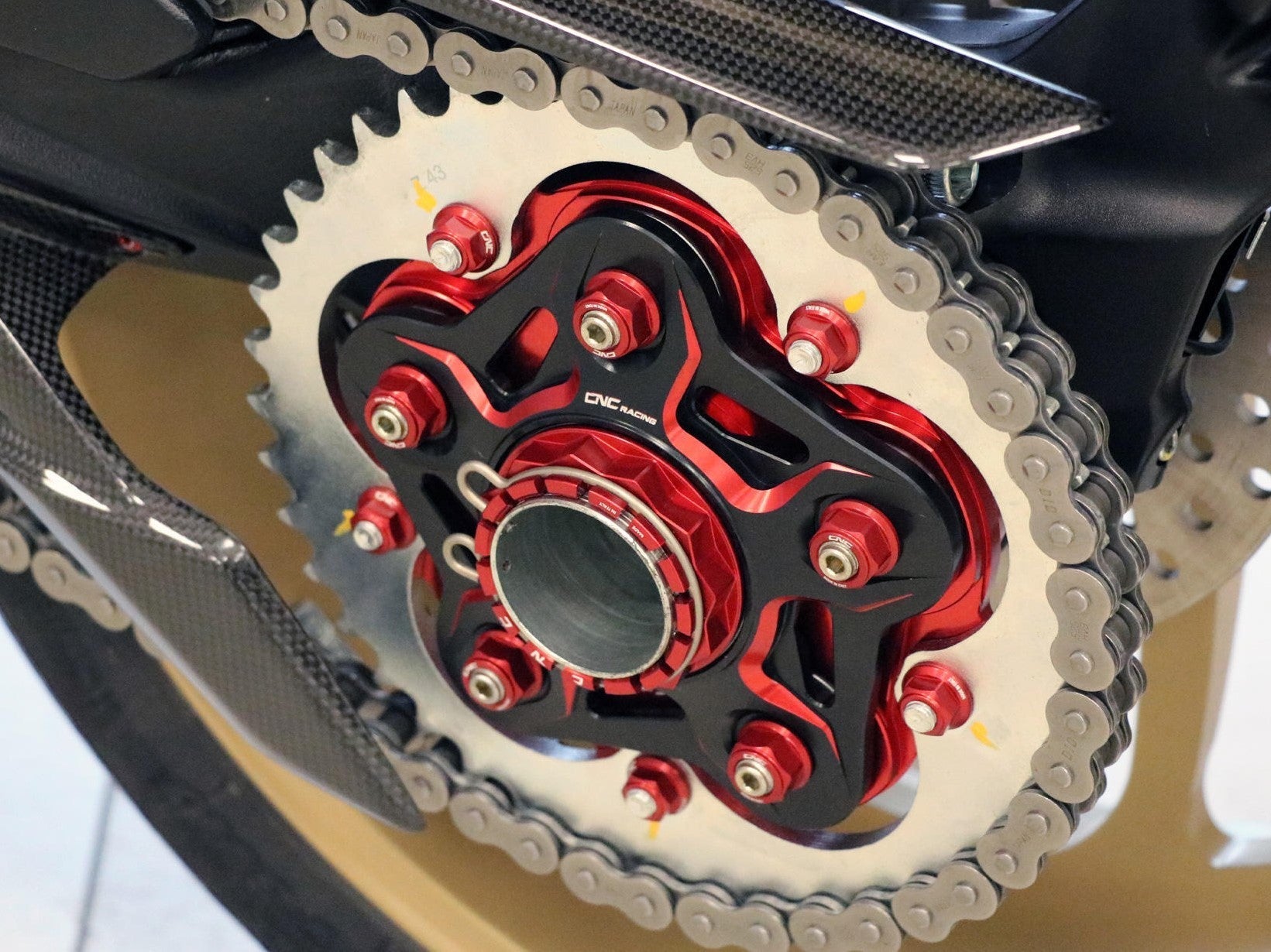 FL508 - CNC RACING MV Agusta Rear Sprocket Flange (carrier; 5 holes) – Accessories in the Motoraider Motorcycle Aftermarket Accessories and Parts Online Shop