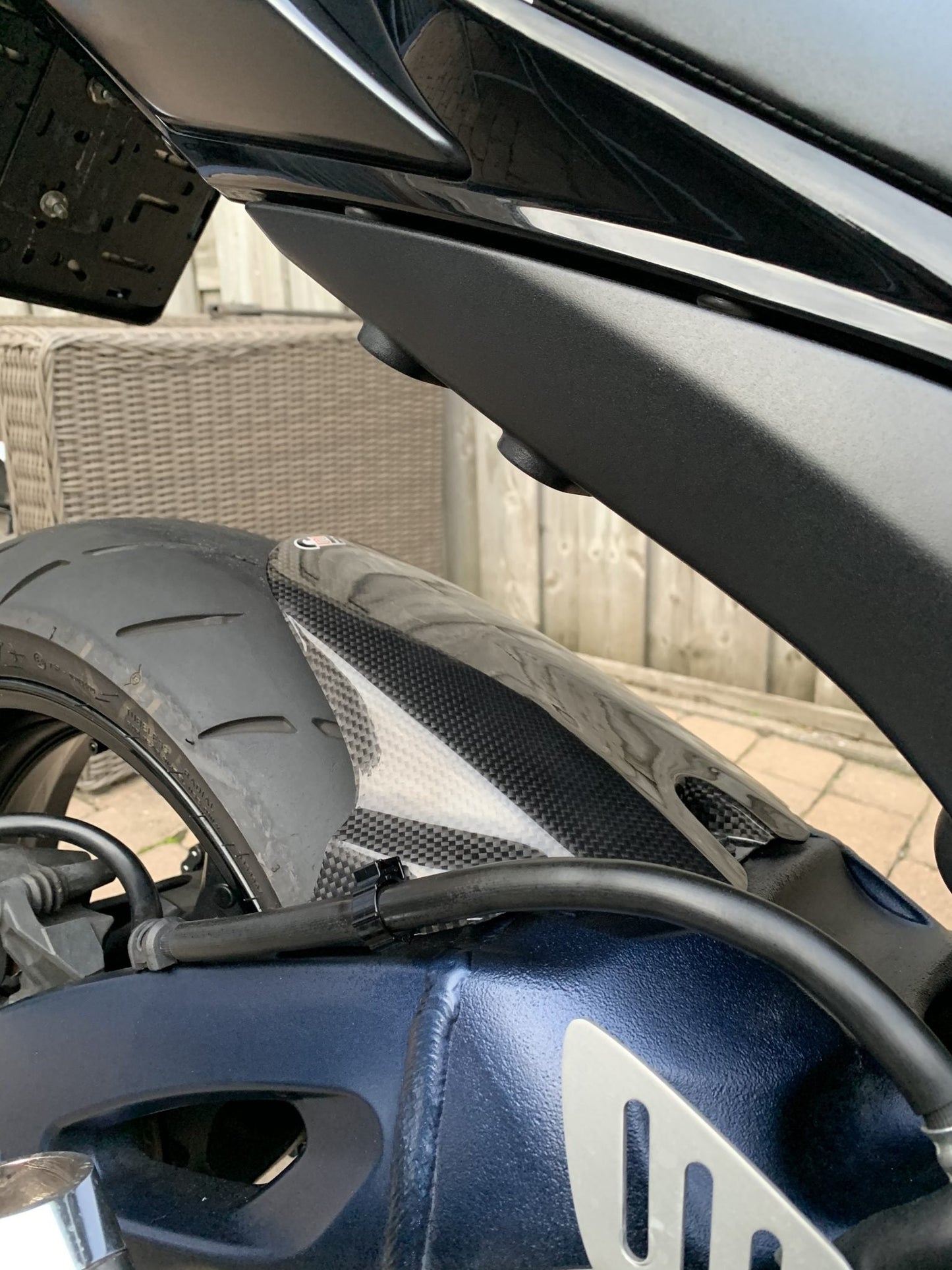 CARBON2RACE Suzuki GSX-R600/750 (06/10) Carbon Rear Hugger – Accessories in the 2WheelsHero Motorcycle Aftermarket Accessories and Parts Online Shop