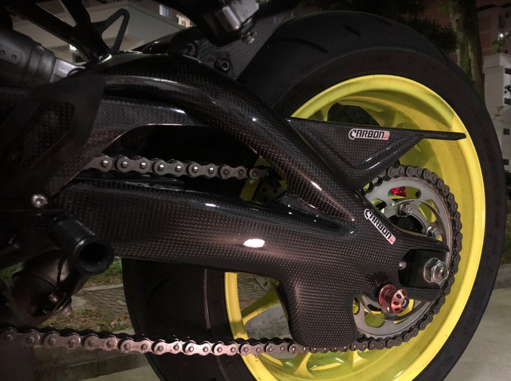 CARBON2RACE Yamaha XSR900 (16/21) Carbon Chain Cover – Accessories in the 2WheelsHero Motorcycle Aftermarket Accessories and Parts Online Shop