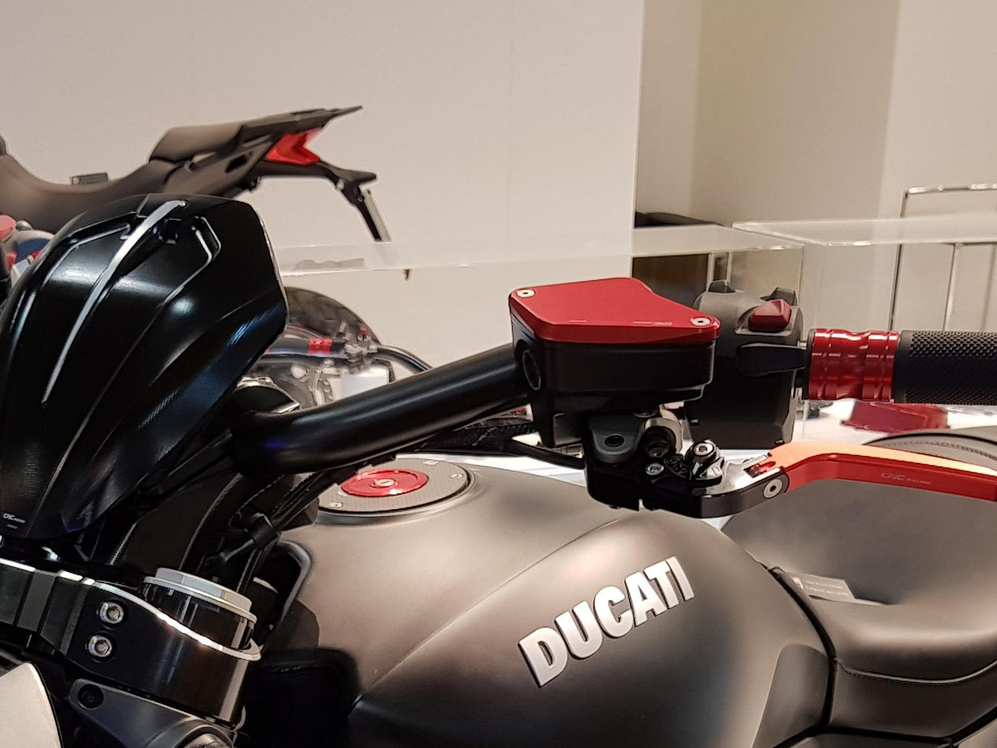 KT550 - CNC RACING Ducati Diavel / XDiavel Front Brake & Clutch Fluid Tank Caps "Touch" – Accessories in the Motoraider Motorcycle Aftermarket Accessories and Parts Online Shop