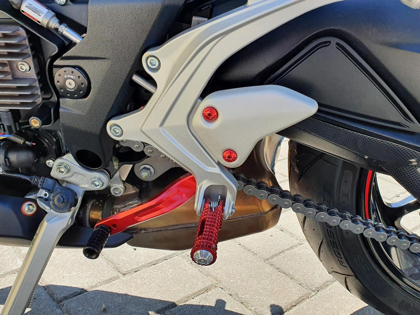 KV322 - CNC RACING MV Agusta Brutale 800 (2016+) Heel Guard Screws – Accessories in the Motoraider Motorcycle Aftermarket Accessories and Parts Online Shop