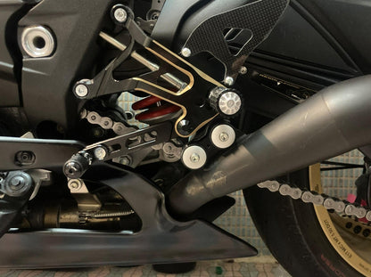 PES50 - CNC RACING MV Agusta Superveloce (2020+) Rearset Mounting Kit for Arrow Exhaust (for CNC RACING rearsets) – Accessories in the Motoraider Motorcycle Aftermarket Accessories and Parts Online Shop