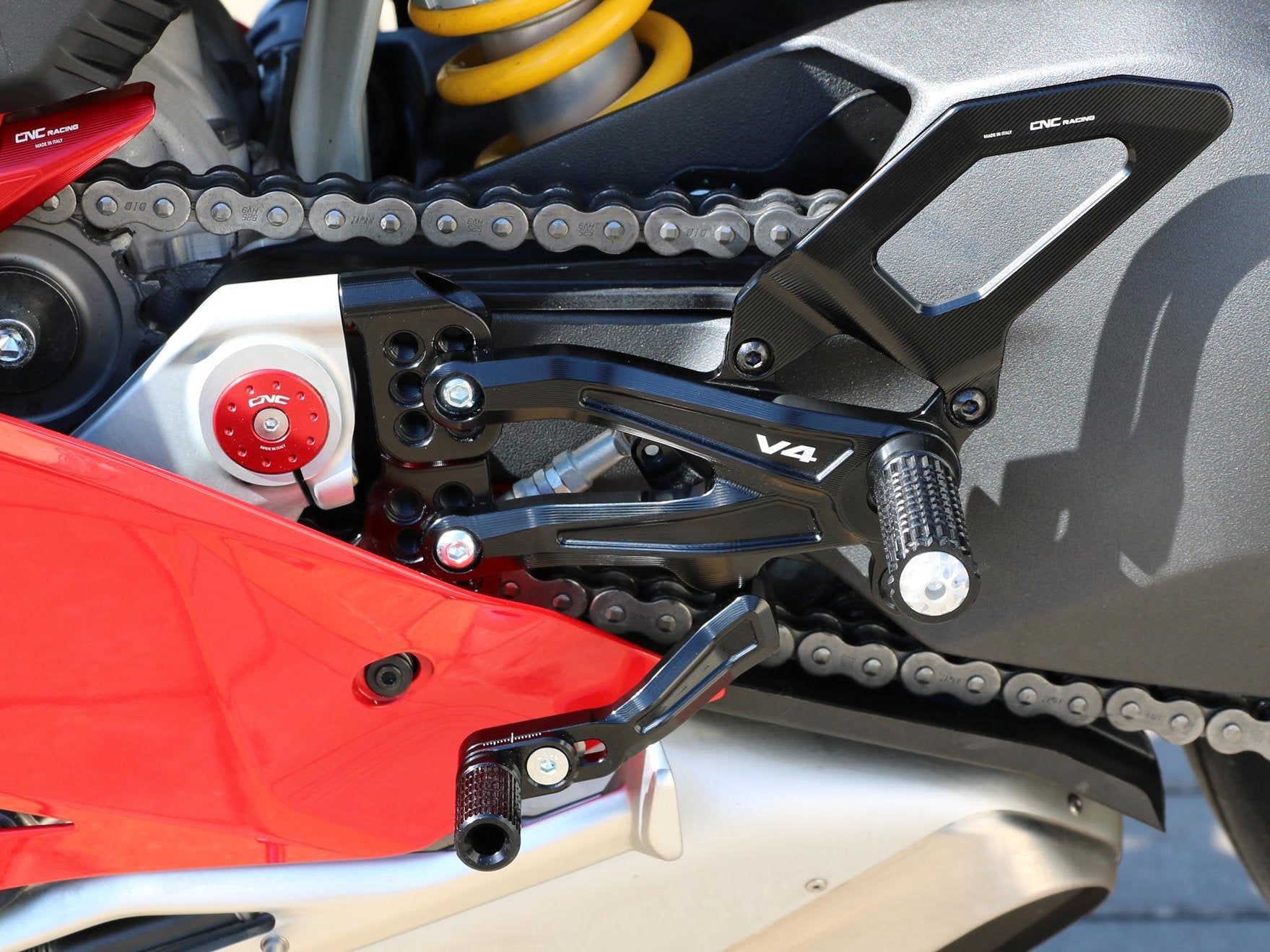 PE406 - CNC RACING Ducati Panigale V4 (2018+) Adjustable Rearset "RPS" – Accessories in the Motoraider Motorcycle Aftermarket Accessories and Parts Online Shop