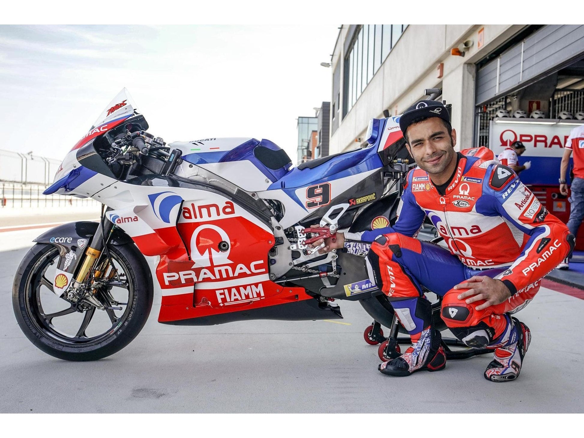 PE408PR - CNC RACING Ducati Panigale V4 (18/24) Adjustable Rearset "RPS Carbon" (Pramac Racing edition) – Accessories in the Motoraider Motorcycle Aftermarket Accessories and Parts Online Shop