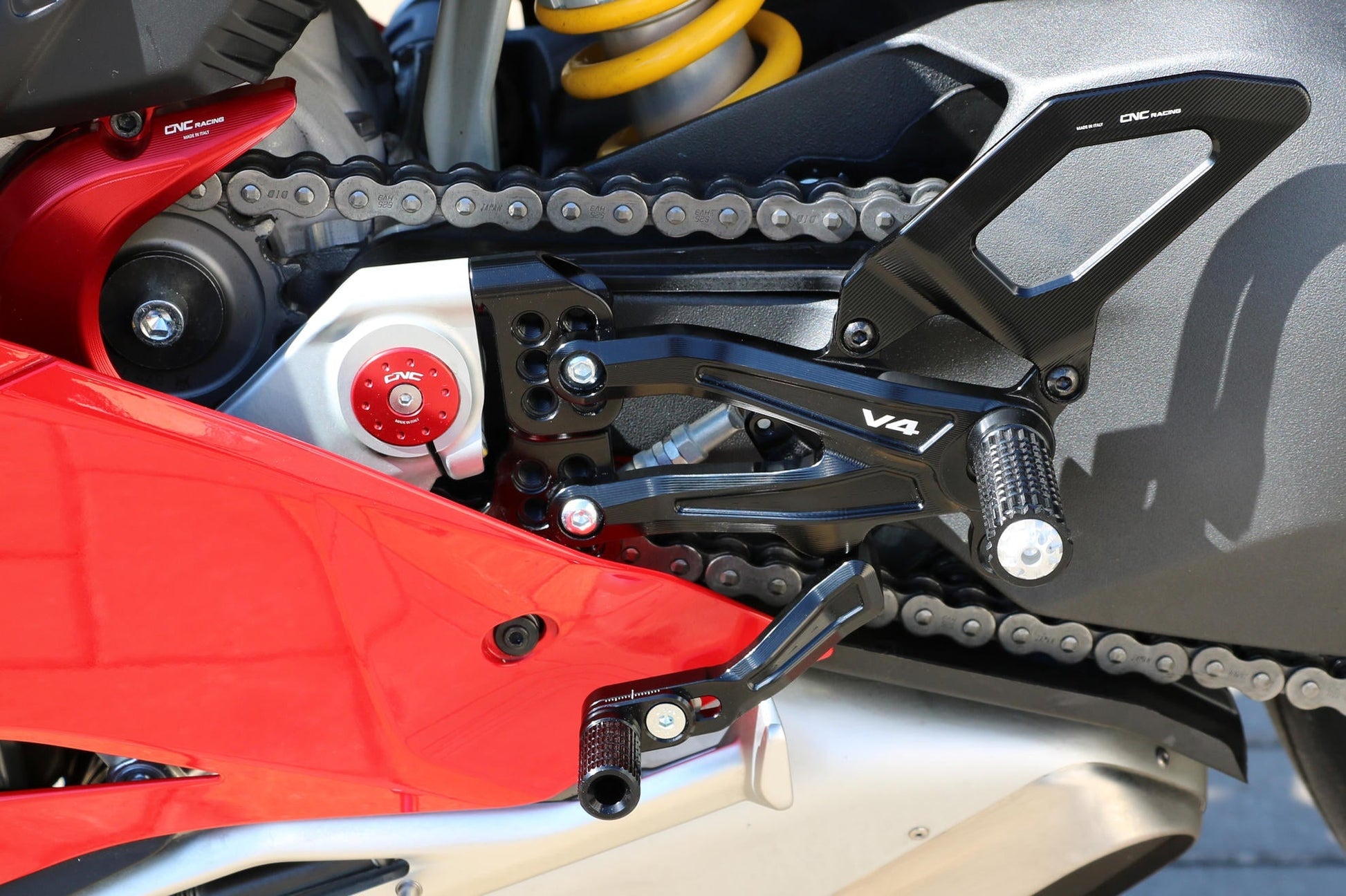 PE406 - CNC RACING Ducati Panigale V4 (2018+) Adjustable Rearset "RPS" – Accessories in the Motoraider Motorcycle Aftermarket Accessories and Parts Online Shop