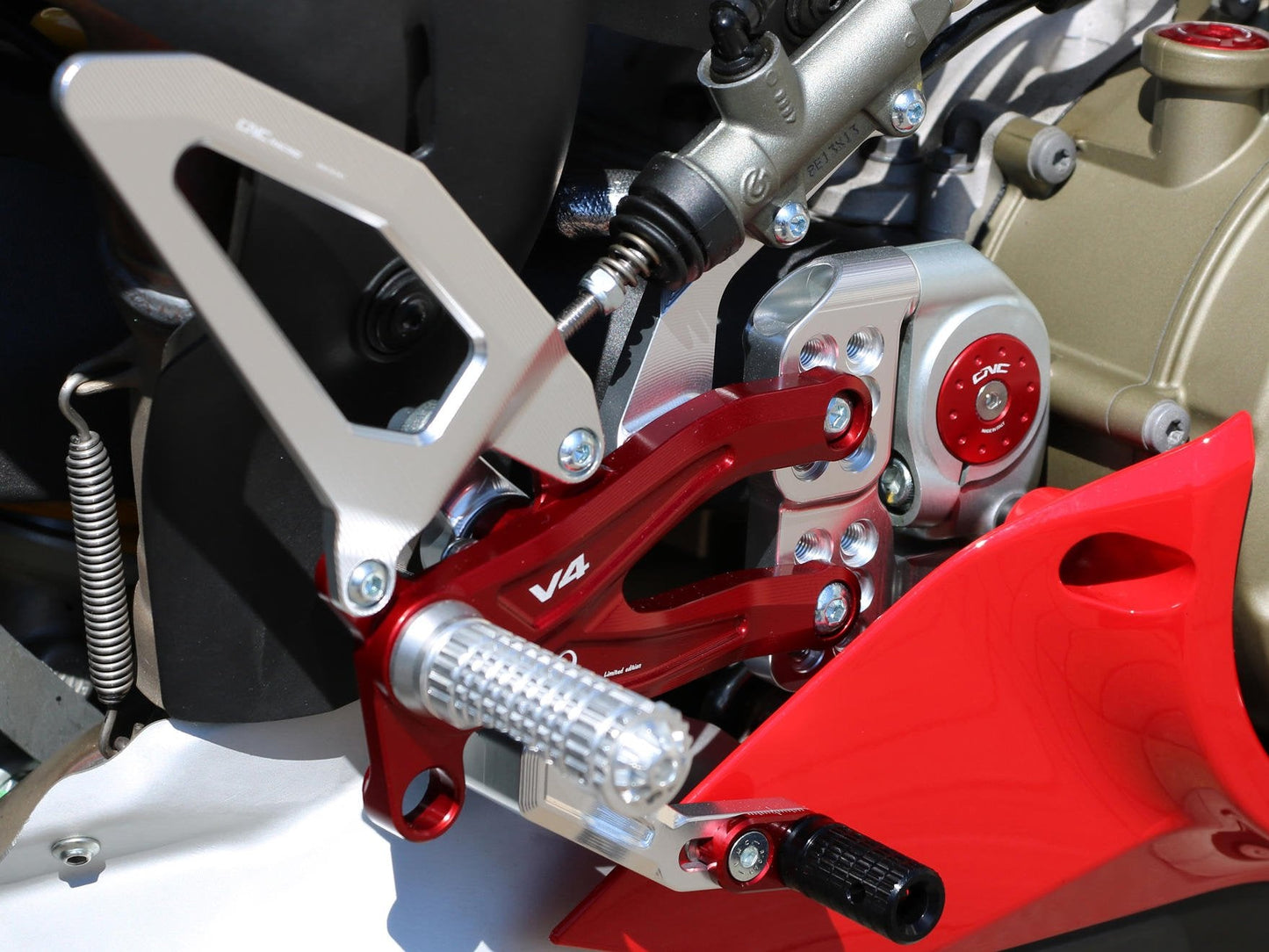 PE407PR - CNC RACING Ducati Panigale V4 (18/24) Adjustable Rearset "Easy" (Pramac Racing edition) – Accessories in the Motoraider Motorcycle Aftermarket Accessories and Parts Online Shop