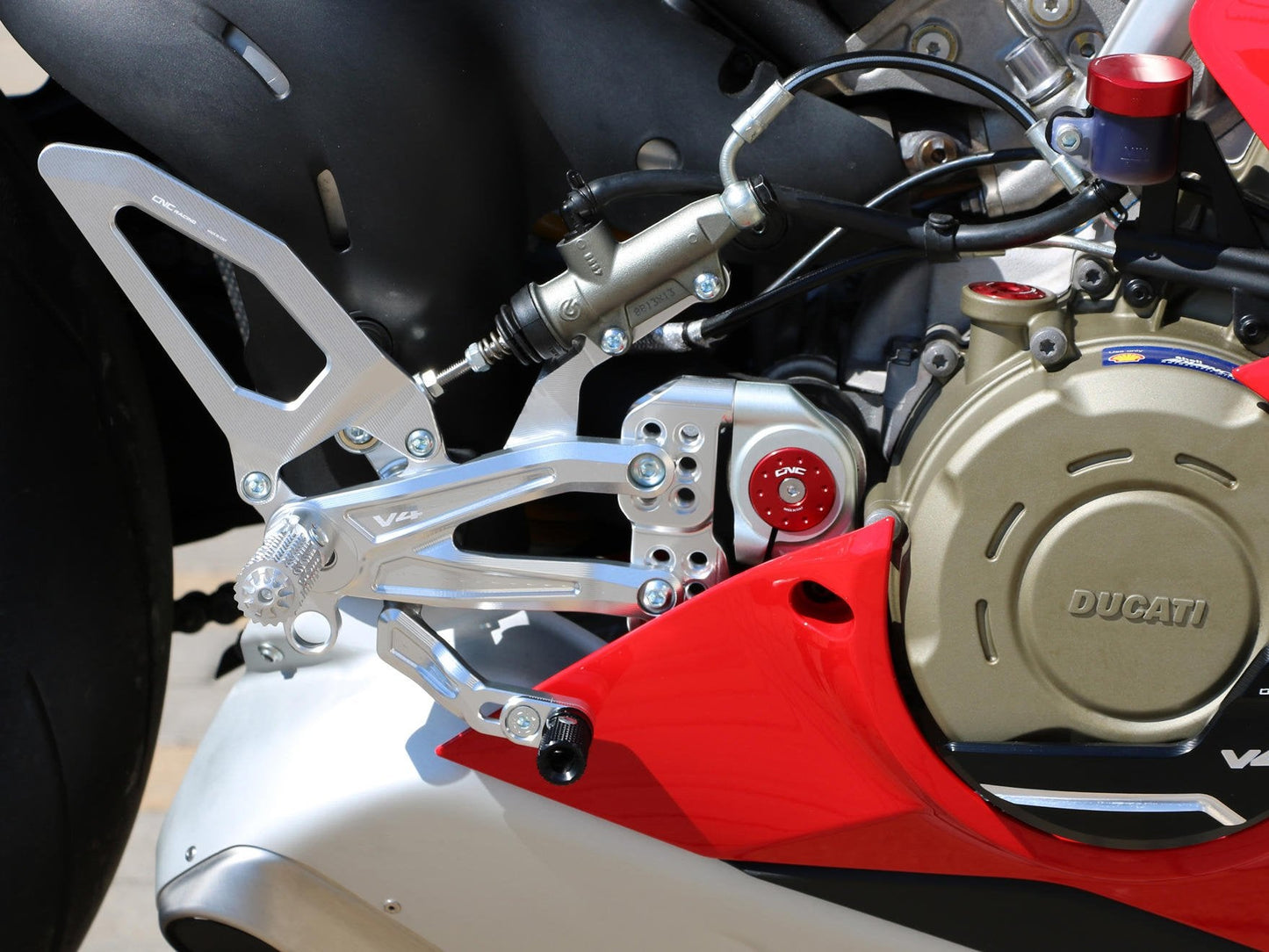 PE407 - CNC RACING Ducati Panigale V4 (18/24) Adjustable Rearset "Easy" – Accessories in the Motoraider Motorcycle Aftermarket Accessories and Parts Online Shop