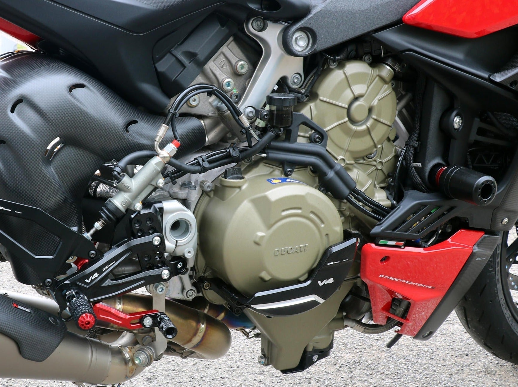 PR318 - CNC RACING Ducati Multistrada V4 / Streetfighter Clutch Cover Protector – Accessories in the Motoraider Motorcycle Aftermarket Accessories and Parts Online Shop