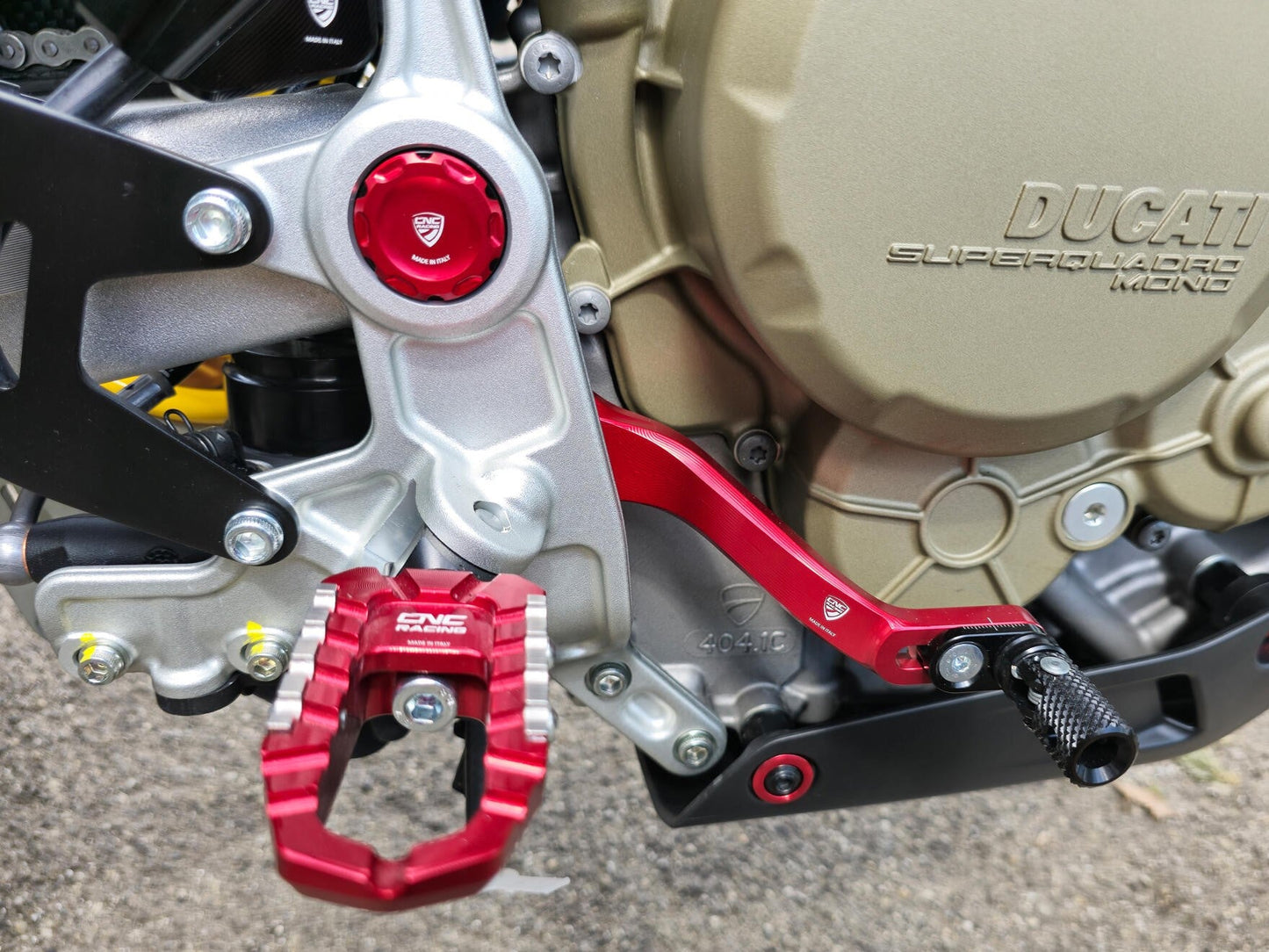 PEC08 - CNC RACING Ducati Hypermotard 698 Mono (2024+) Rear Brake Lever "Slide" – Accessories in the Motoraider Motorcycle Aftermarket Accessories and Parts Online Shop