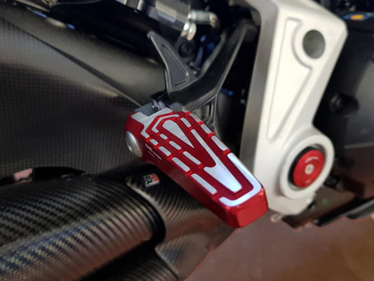 PEP04S - CNC RACING Ducati Diavel / XDiavel Folding Footpegs (passenger; bi-color) – Accessories in the Motoraider Motorcycle Aftermarket Accessories and Parts Online Shop