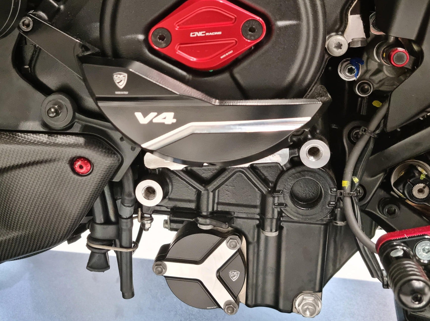 PR329 - CNC RACING Ducati Diavel V4 (2023+) Oil Filter Protector – Accessories in the Motoraider Motorcycle Aftermarket Accessories and Parts Online Shop