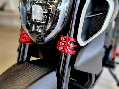PSB12 - CNC RACING Ducati Diavel V4 (2023+) Triple Clamps Bottom Yoke – Accessories in the Motoraider Motorcycle Aftermarket Accessories and Parts Online Shop