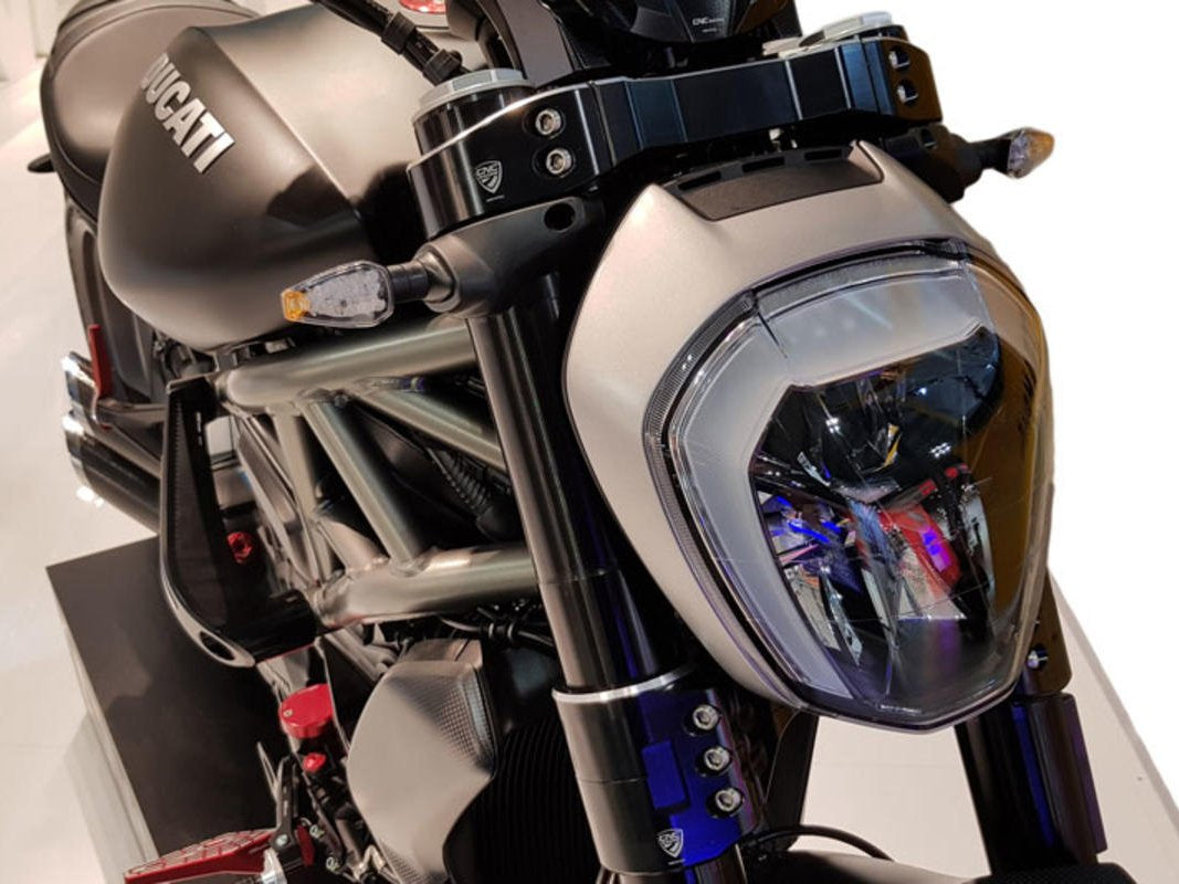 PST10S - CNC RACING Ducati XDiavel Triple Clamps Top Yoke – Accessories in the Motoraider Motorcycle Aftermarket Accessories and Parts Online Shop