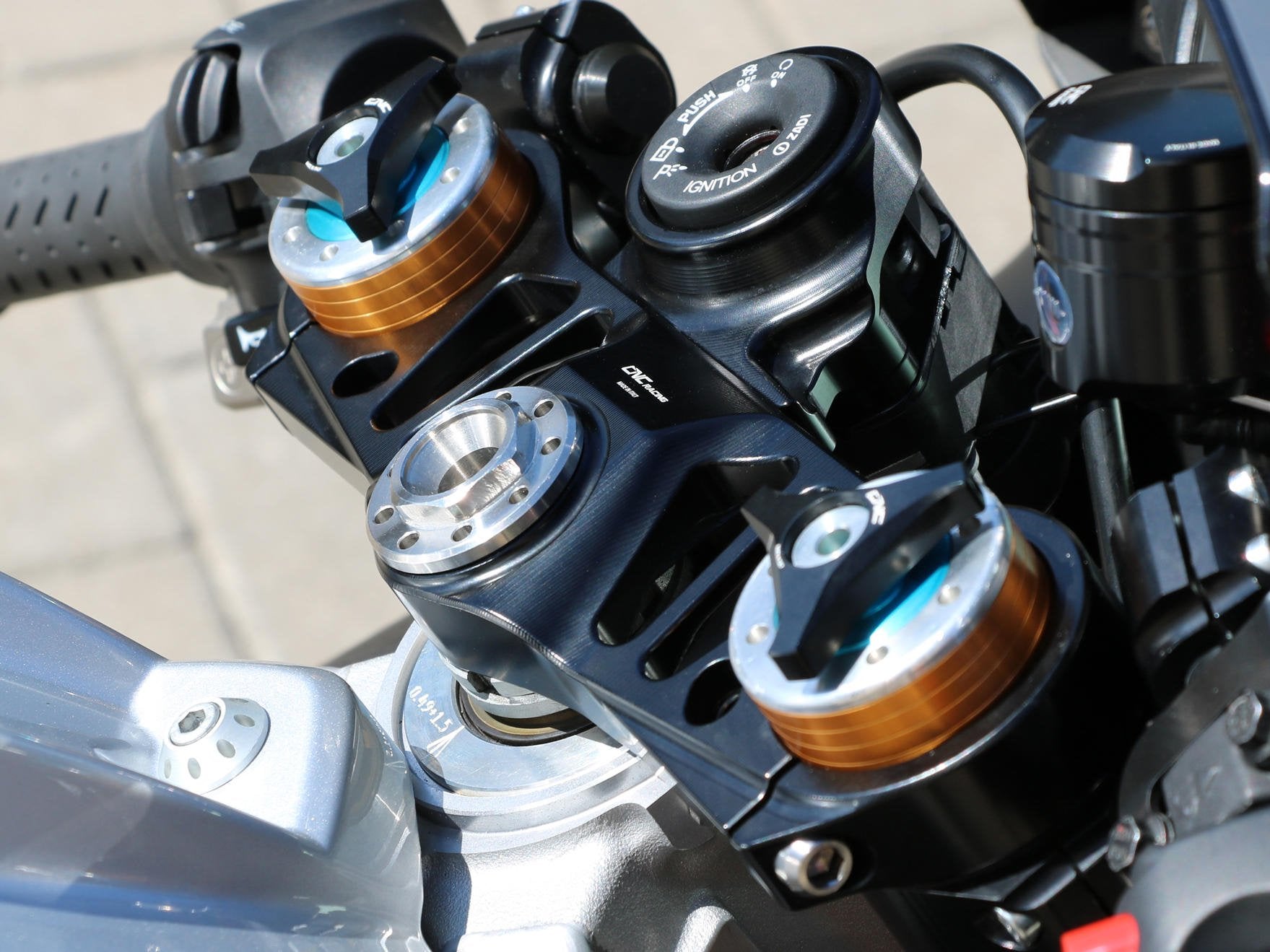 PST13 - CNC RACING Aprilia RSV4 RR/RF Triple Clamps Top Yoke – Accessories in the Motoraider Motorcycle Aftermarket Accessories and Parts Online Shop