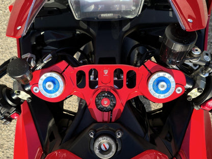 PST25 - CNC RACING Ducati Panigale V2 (2025+) Top Yoke Clamps Kit (for CNC RACING triple clamps) – Accessories in the Motoraider Motorcycle Aftermarket Accessories and Parts Online Shop