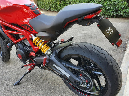 PT152 - CNC RACING Ducati Monster / SuperSport Adjustable LED License Plate – Accessories in the Motoraider Motorcycle Aftermarket Accessories and Parts Online Shop