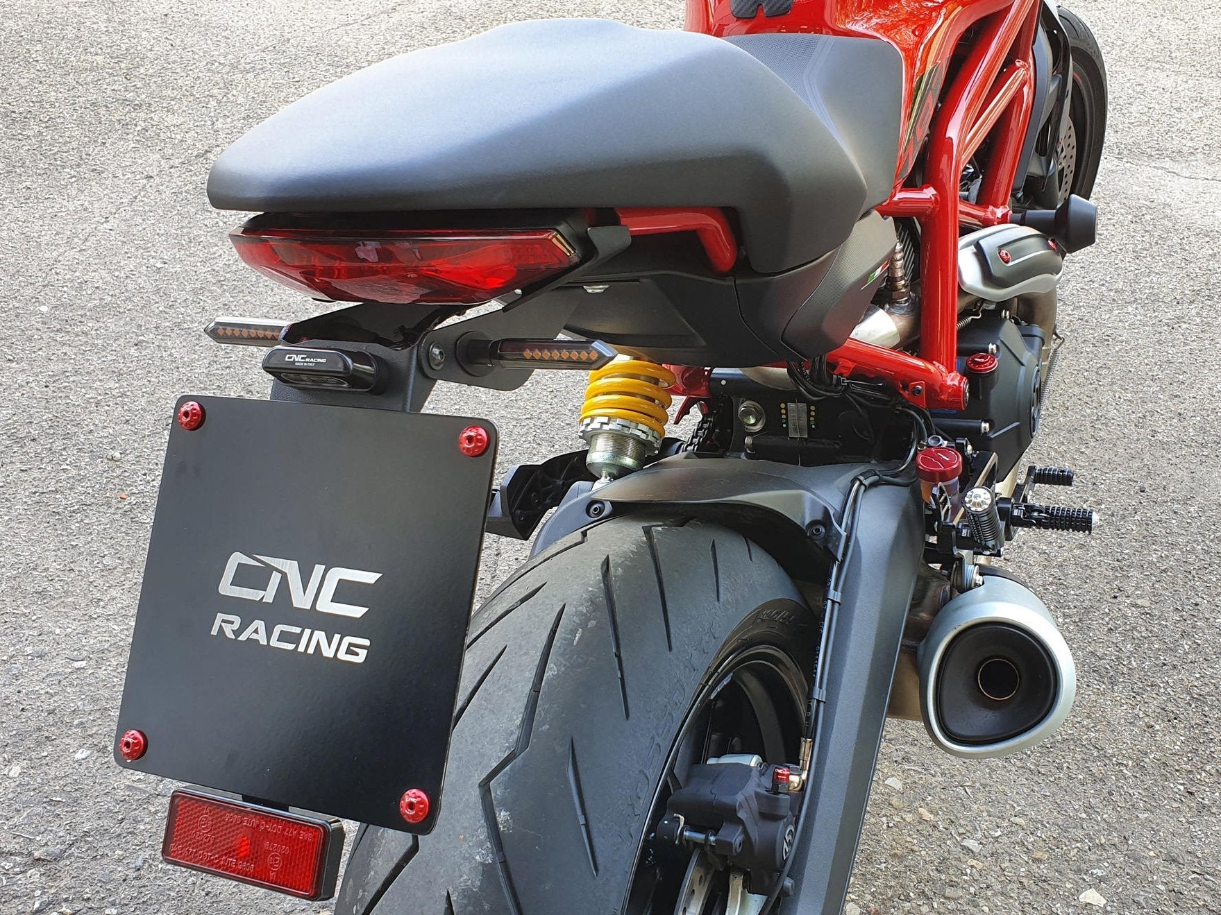 PT152 - CNC RACING Ducati Monster / SuperSport Adjustable LED License Plate – Accessories in the Motoraider Motorcycle Aftermarket Accessories and Parts Online Shop