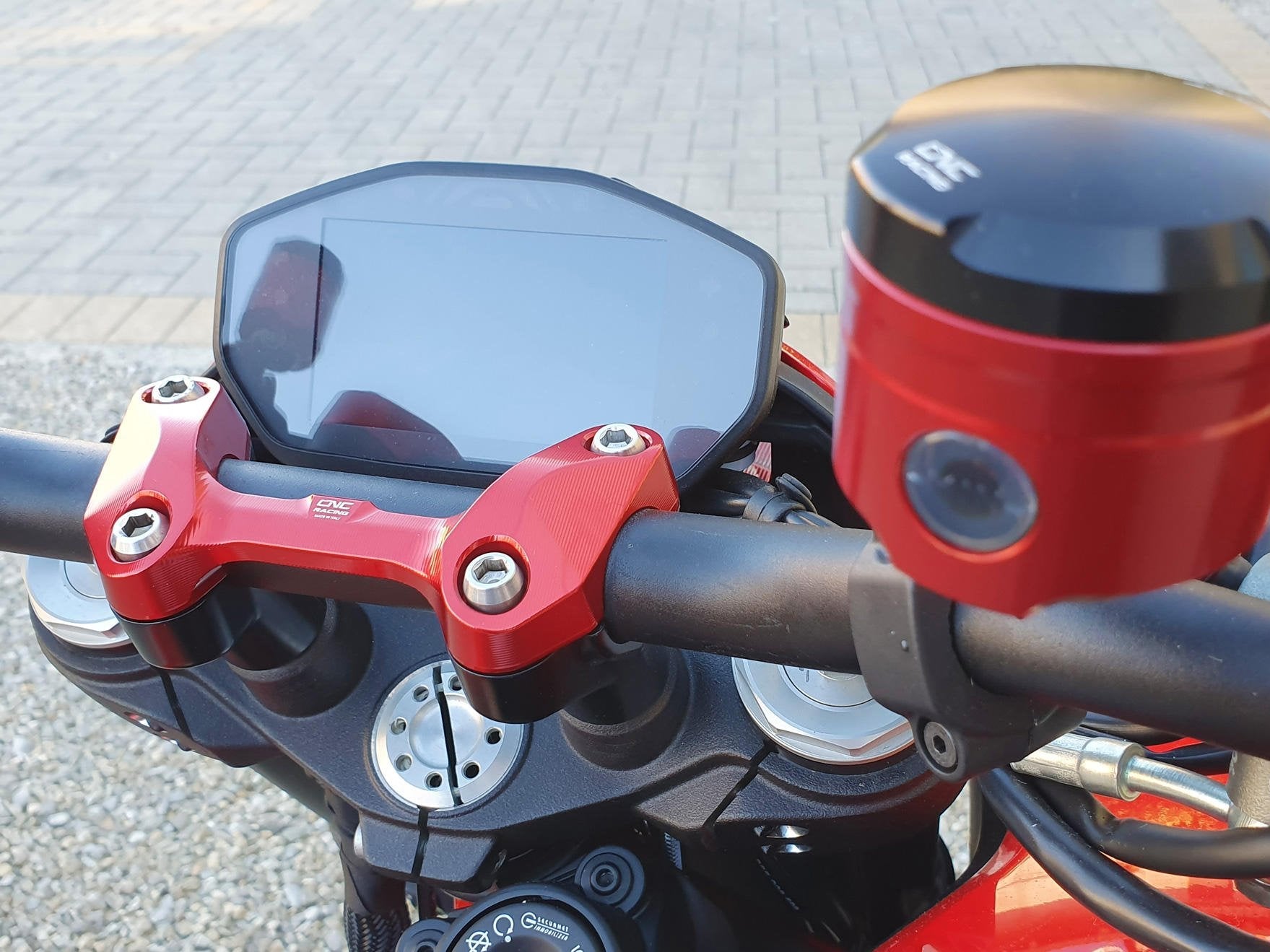 RM254 - CNC RACING Ducati Hypermotard 950 Handlebar Top Clamp – Accessories in the Motoraider Motorcycle Aftermarket Accessories and Parts Online Shop