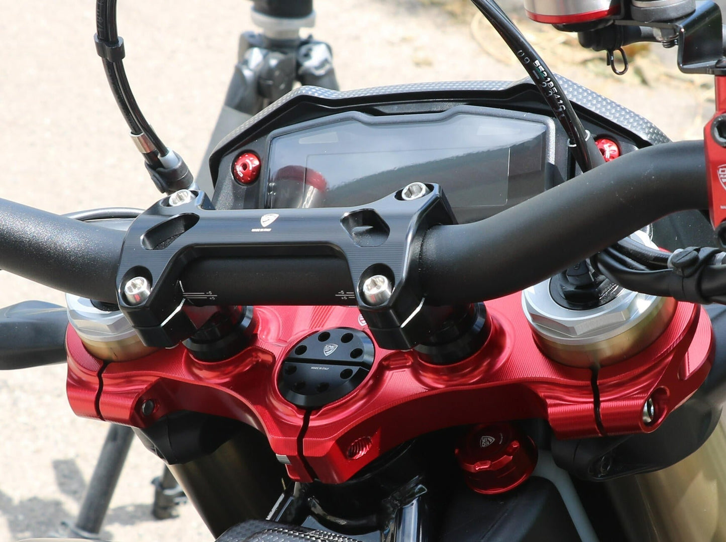 RM263 - CNC RACING Ducati Hypermotard 698 Mono (2024+) Handlebar Lower Clamp Kit (U-bolt) – Accessories in the Motoraider Motorcycle Aftermarket Accessories and Parts Online Shop