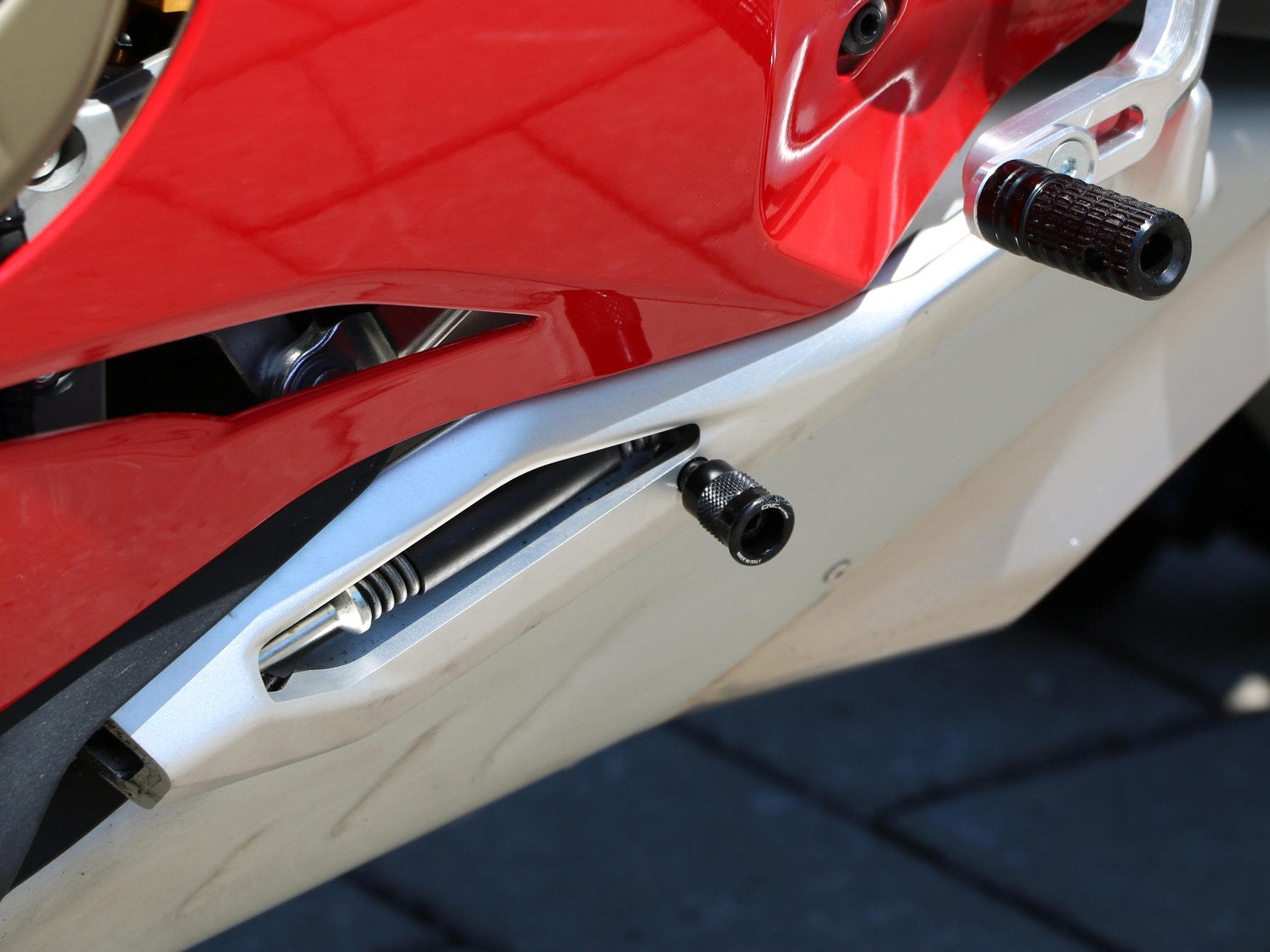 STA01 - CNC RACING Ducati Panigale V4 / Streetfighter V4 (18/24) Side Stand Pin – Accessories in the Motoraider Motorcycle Aftermarket Accessories and Parts Online Shop