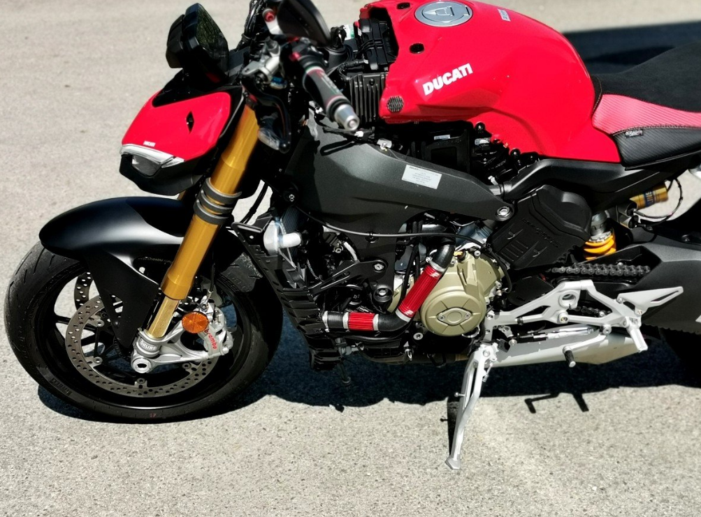 DC02 - PERFORMANCE TECHNOLOGY Ducati Panigale V4 / Streetfighter (18/24) Line Cooler Kit – Accessories in the Motoraider Motorcycle Aftermarket Accessories and Parts Online Shop