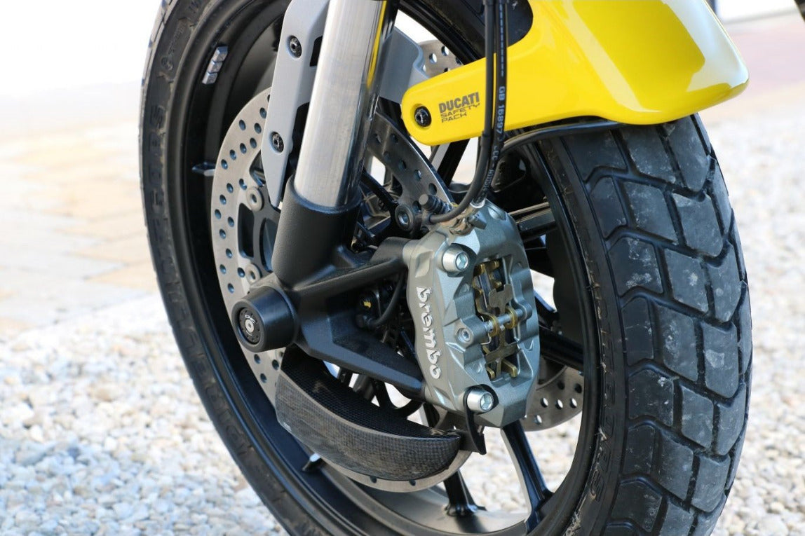ZA701 - CNC RACING MV Agusta Brutale 1000 RR Carbon Front Brake Cooling System "GP Ducts" – Accessories in the Motoraider Motorcycle Aftermarket Accessories and Parts Online Shop