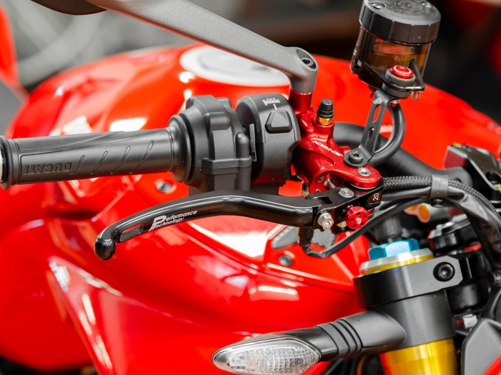HPB - PERFORMANCE TECHNOLOGY Universal Brake Radial Master Cylinder "3D-Tech" – Accessories in the Motoraider Motorcycle Aftermarket Accessories and Parts Online Shop