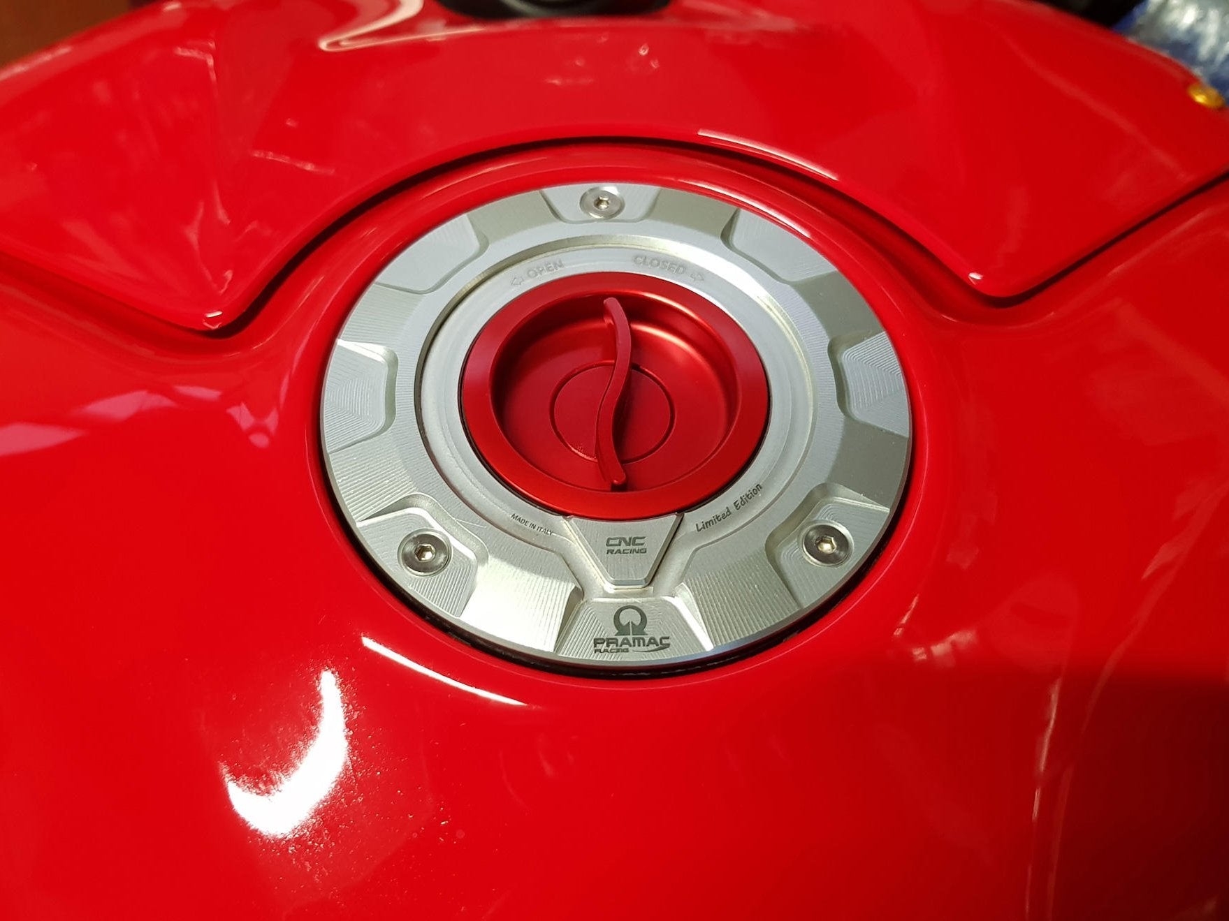 TS423PR - CNC RACING Ducati / MV Agusta Fuel Tank Cap (Pramac edition) – Accessories in the Motoraider Motorcycle Aftermarket Accessories and Parts Online Shop