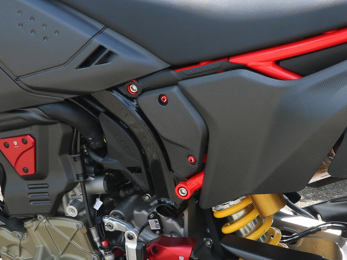 KV484 - CNC RACING Ducati Hypermotard 698 Mono (2024+) Frame Side Covers Screw Kit – Accessories in the Motoraider Motorcycle Aftermarket Accessories and Parts Online Shop